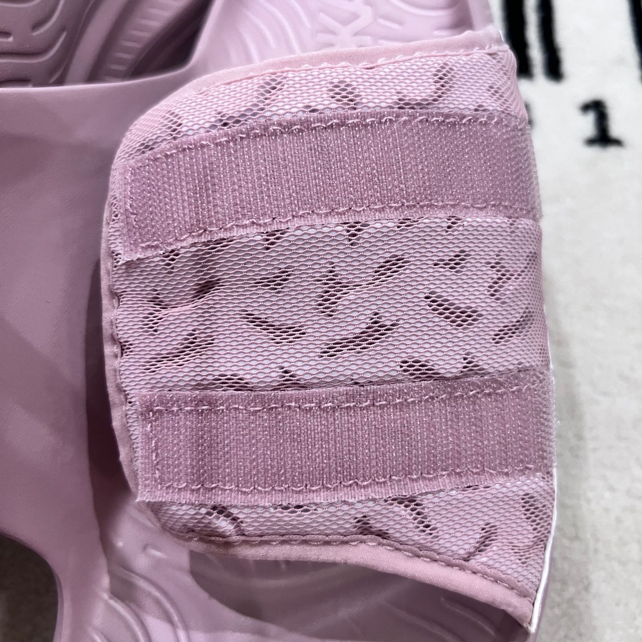 Hoka Hoka Ora Luxe Recovery Slides PALE MAUVE / WISTFUL MAUVE Size US 11 / EU 44 - 6 Thumbnail