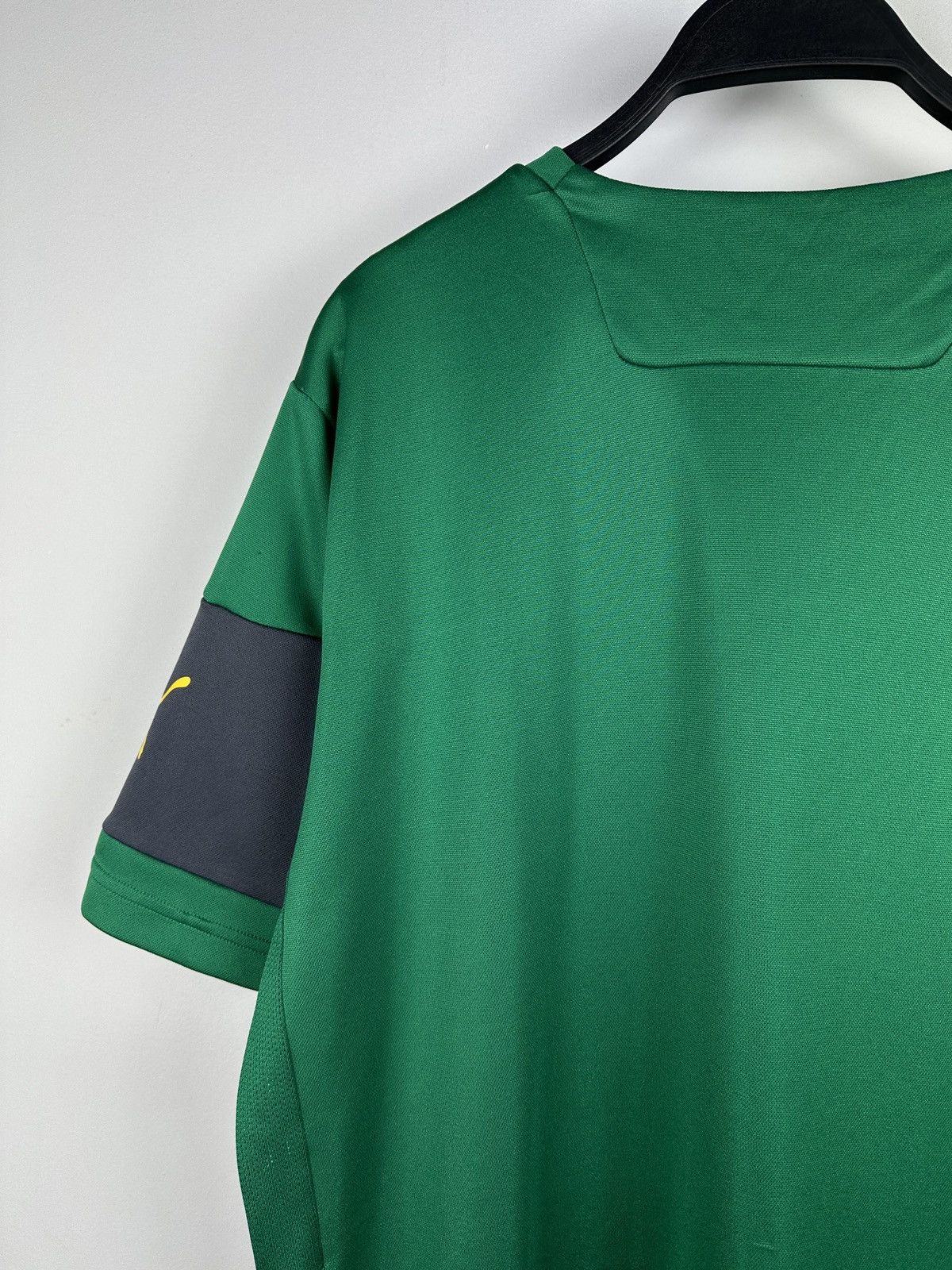 Puma Puma Away Cameroun Soccer Jersey Size US L / EU 52-54 / 3 - 17 Thumbnail