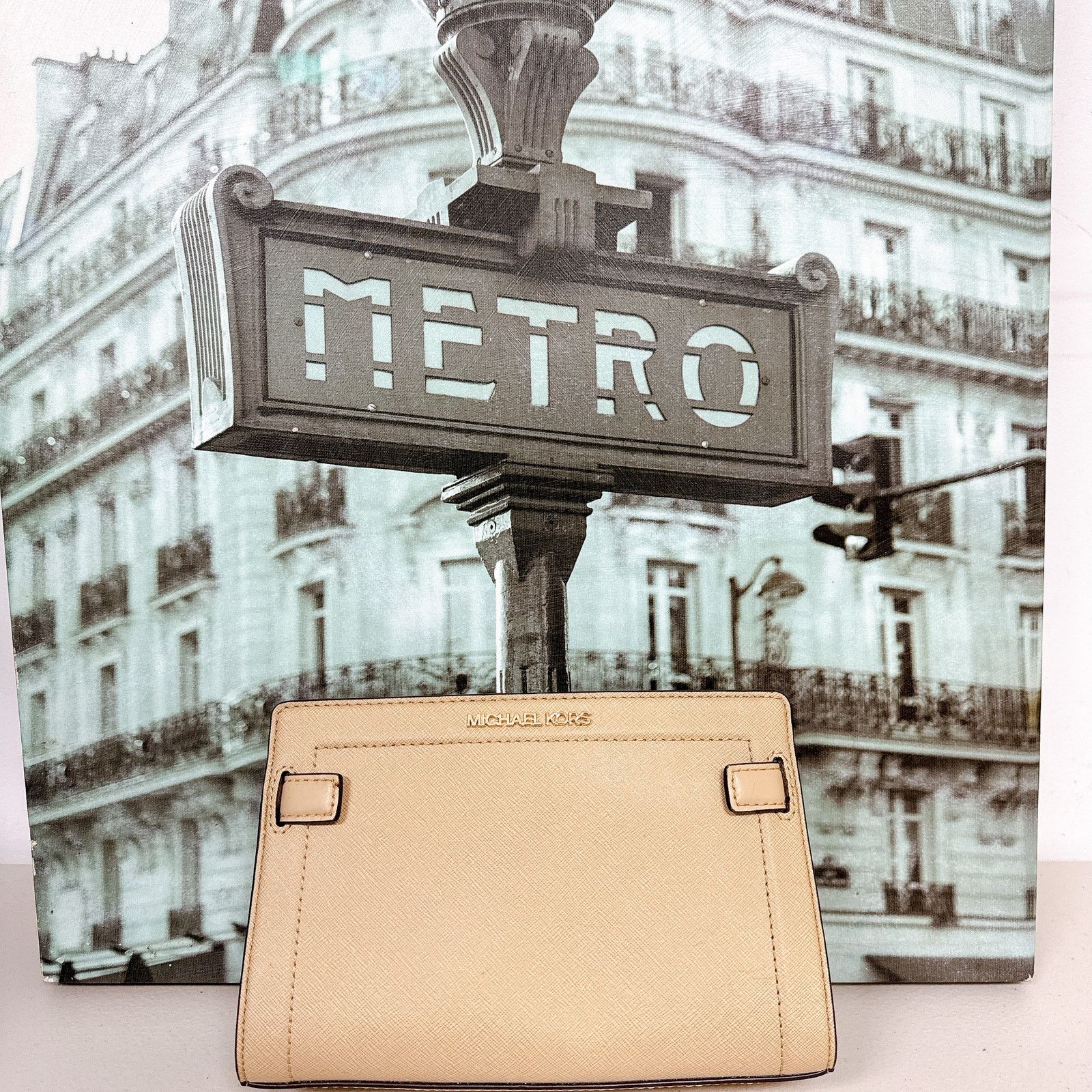 Michael Kors Michael Kors 35S0GU9C1L Rayne Small Leather Classic Bisque Size ONE SIZE - 1 Thumbnail