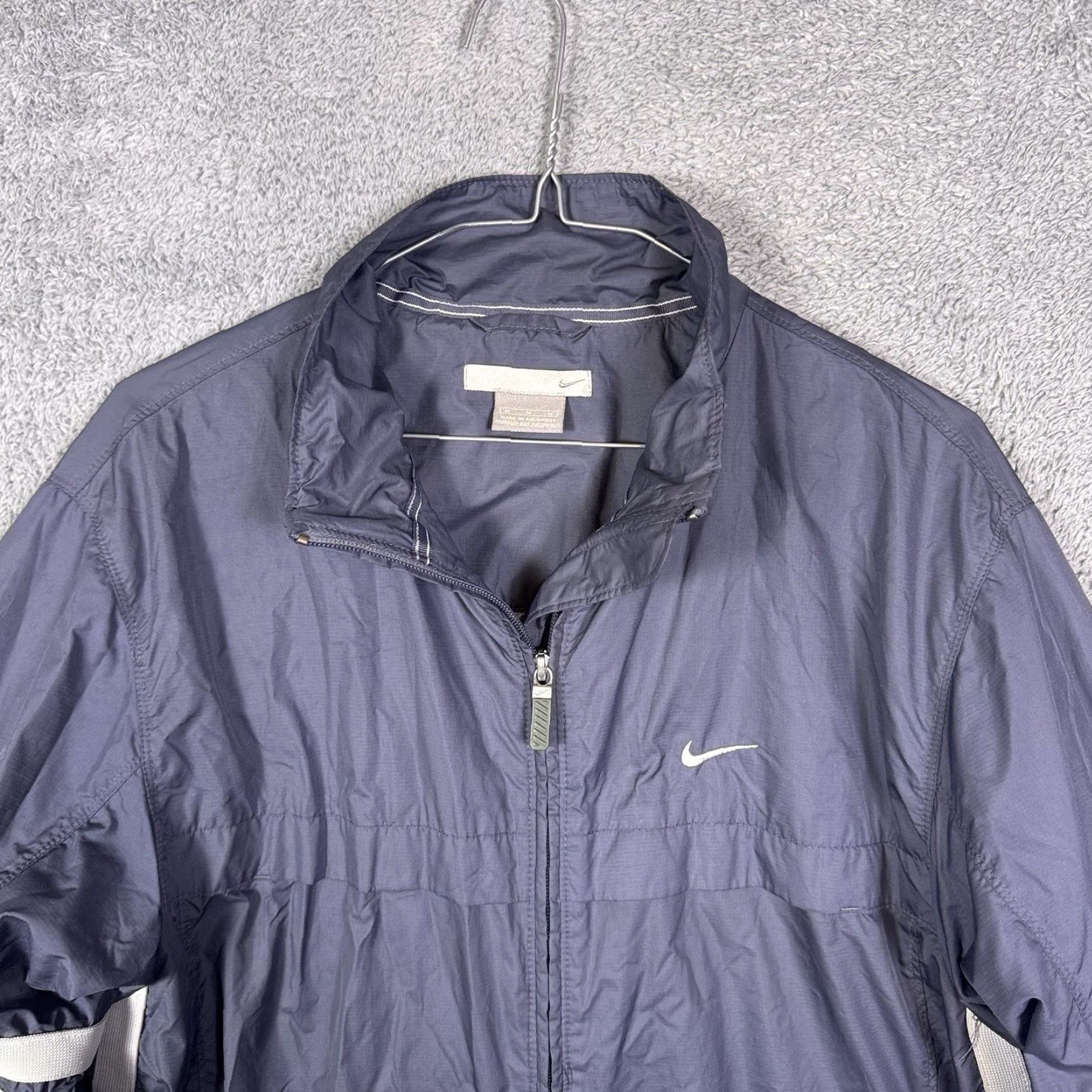 Nike VINTAGE Nike Jacket Men M Track Windbreaker Full Zip Ripstop 90s Silver Tag Gray Spr Tall? Size US M / EU 48-50 / 2 - 4 Thumbnail