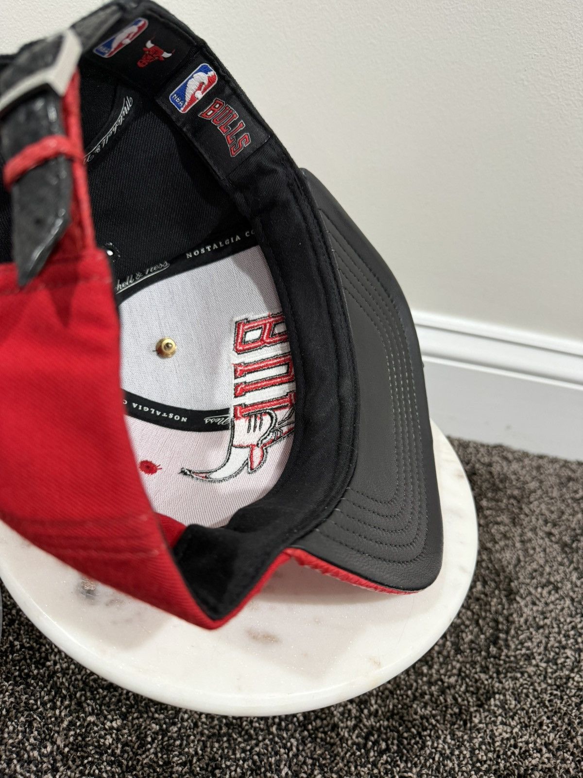 Just Don × Mitchell & Ness Just Don x Mitchell & Ness Chicago Bulls Split Red/Black Hat Size ONE SIZE - 10 Thumbnail