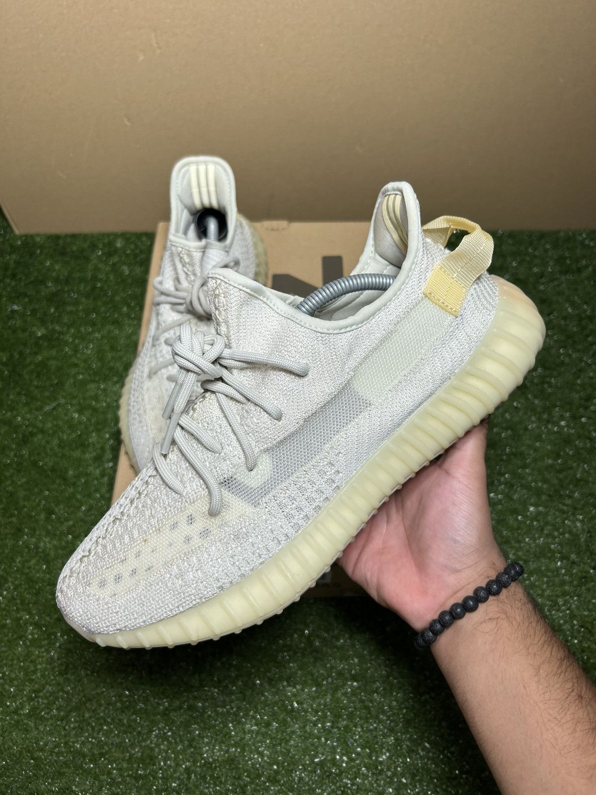 Yeezy Adidas Yeezy 350 Light Size US 11.5 / EU 44-45 - 2 Thumbnail