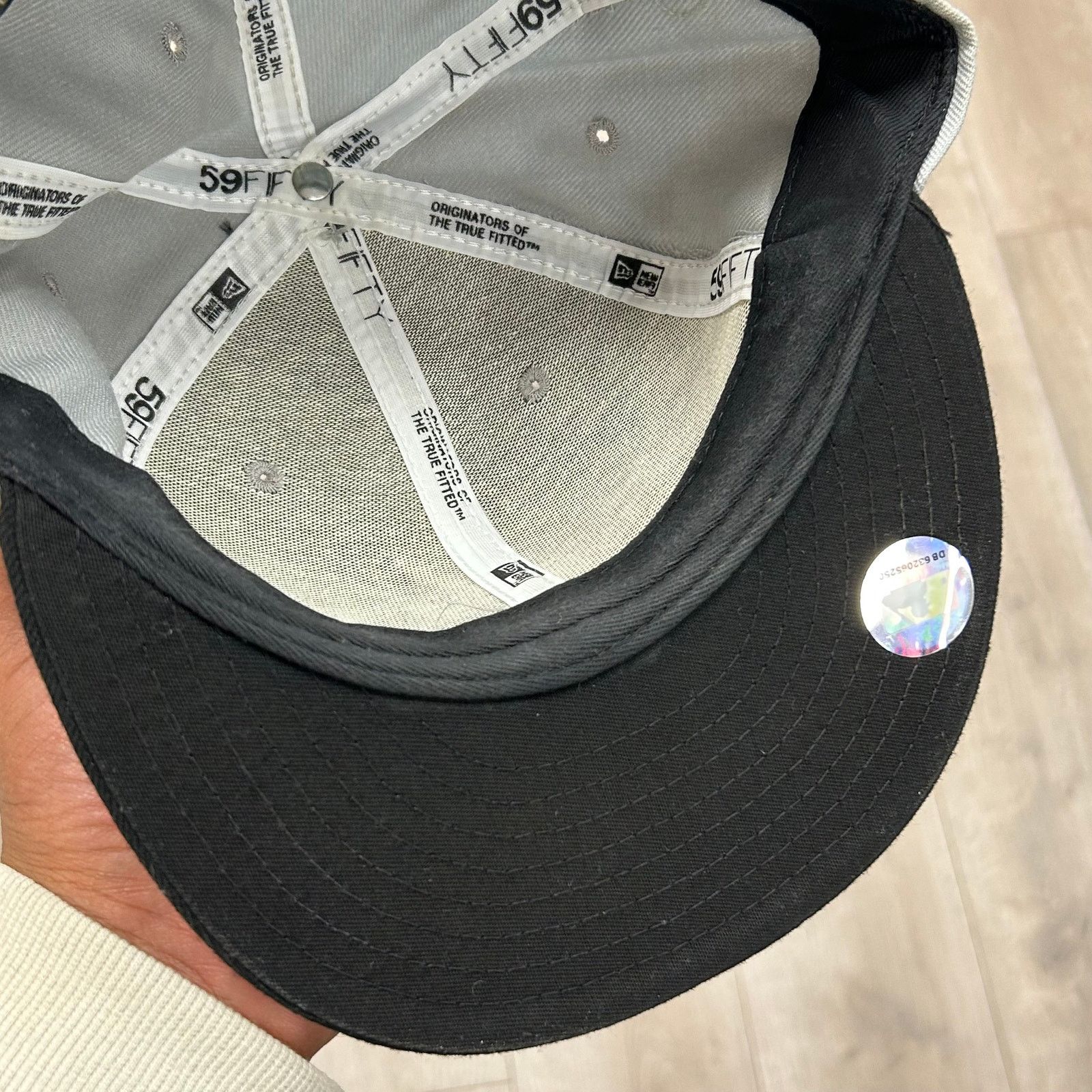 New Era New Era Montreal Expos 59FIFTY fitted hat CAP Black 7 3/8 Size ONE SIZE - 5 Thumbnail