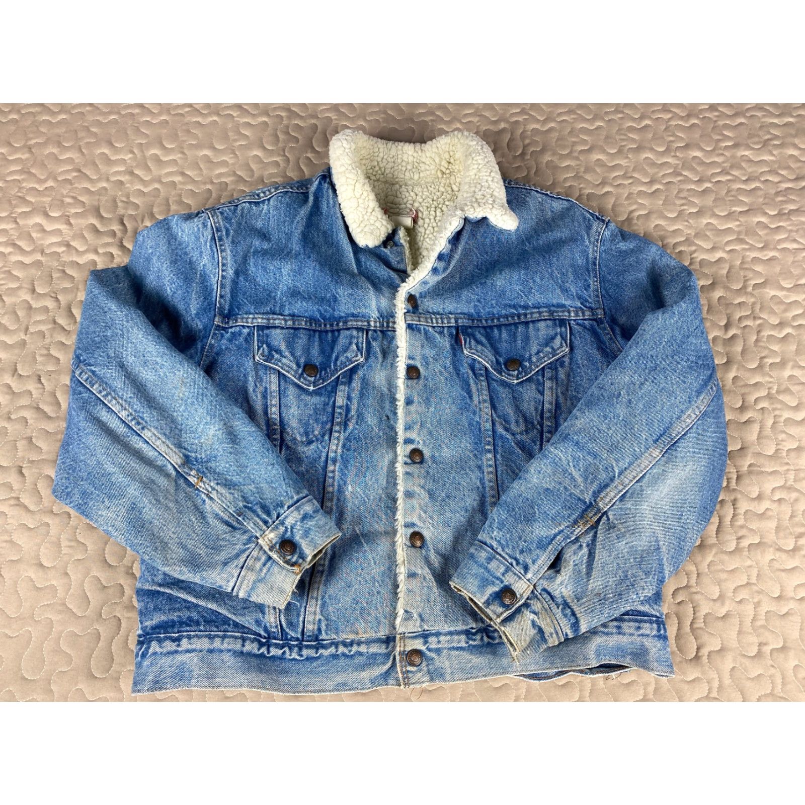 Levi's VINTAGE Levi's Denim Jacket Jean Lined Sz 46 Made in USA Light Wash Men Jacket USA Blue 46 Mens Size US 30 / EU 46 - 2 Thumbnail
