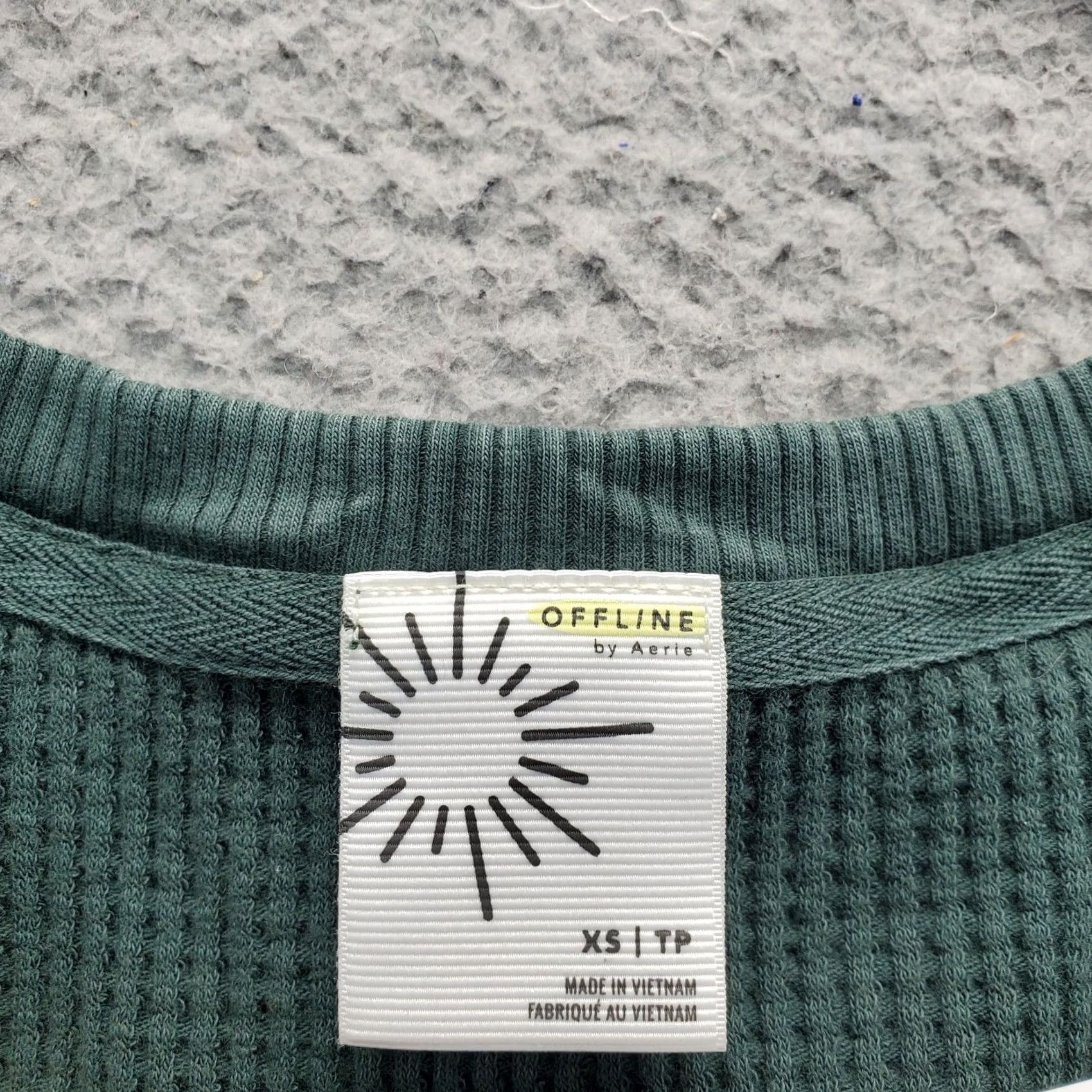 Vintage Offline by Aerie Womens XS Green Oversized T-Shirt Slit Round Neck Knit Casual Shirts Size XS / US 0-2 / IT 36-38 - 6 Thumbnail
