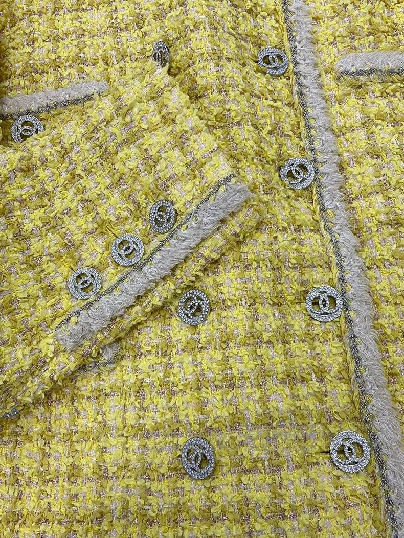 Chanel Chanel Yellow stand-up collar diamond button jacket Size XS / US 0-2 / IT 36-38 - 2 Thumbnail