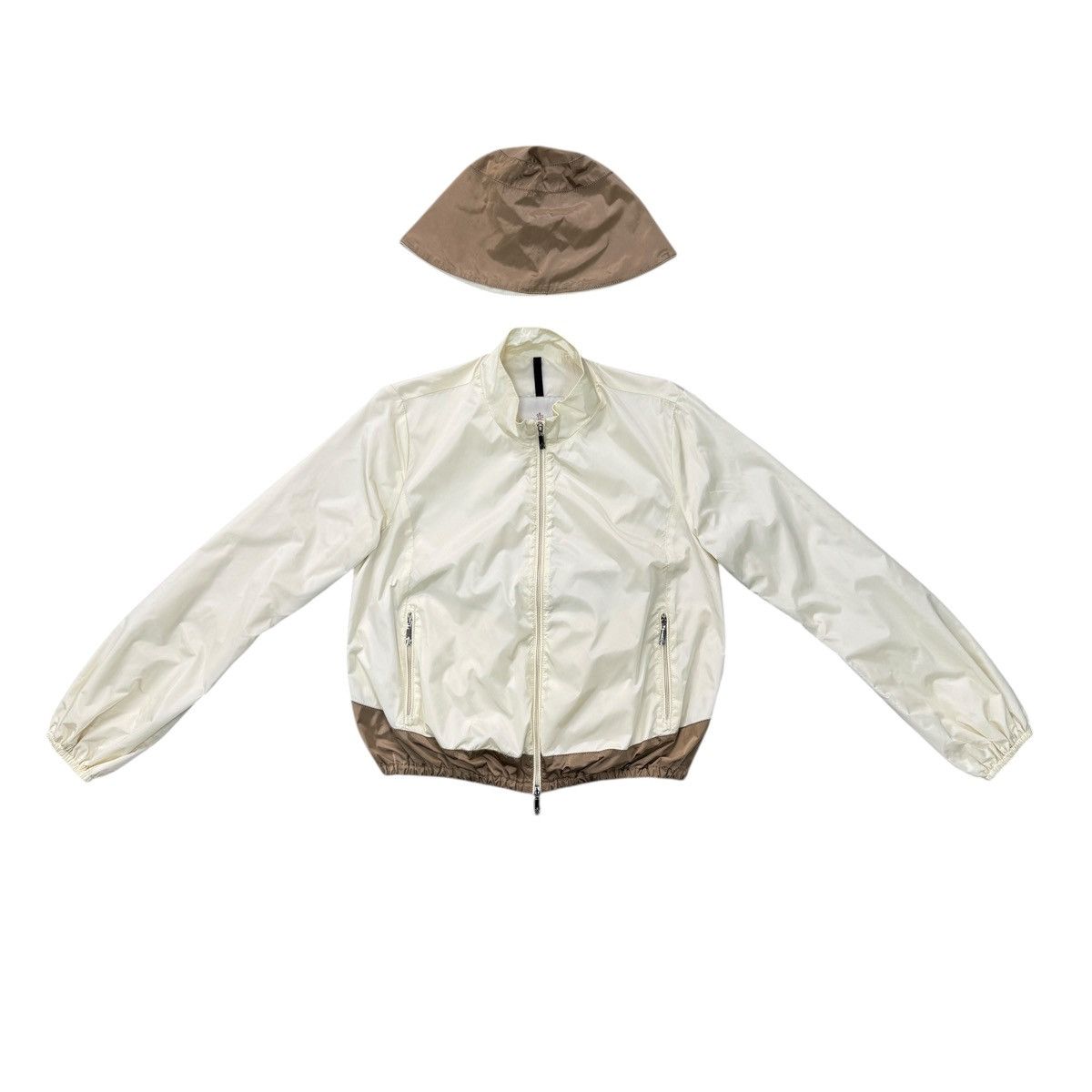 Moncler Authentic Moncler Piren Women Jacket Size 0 (S) Size S / US 4 / IT 40 - 1 Thumbnail