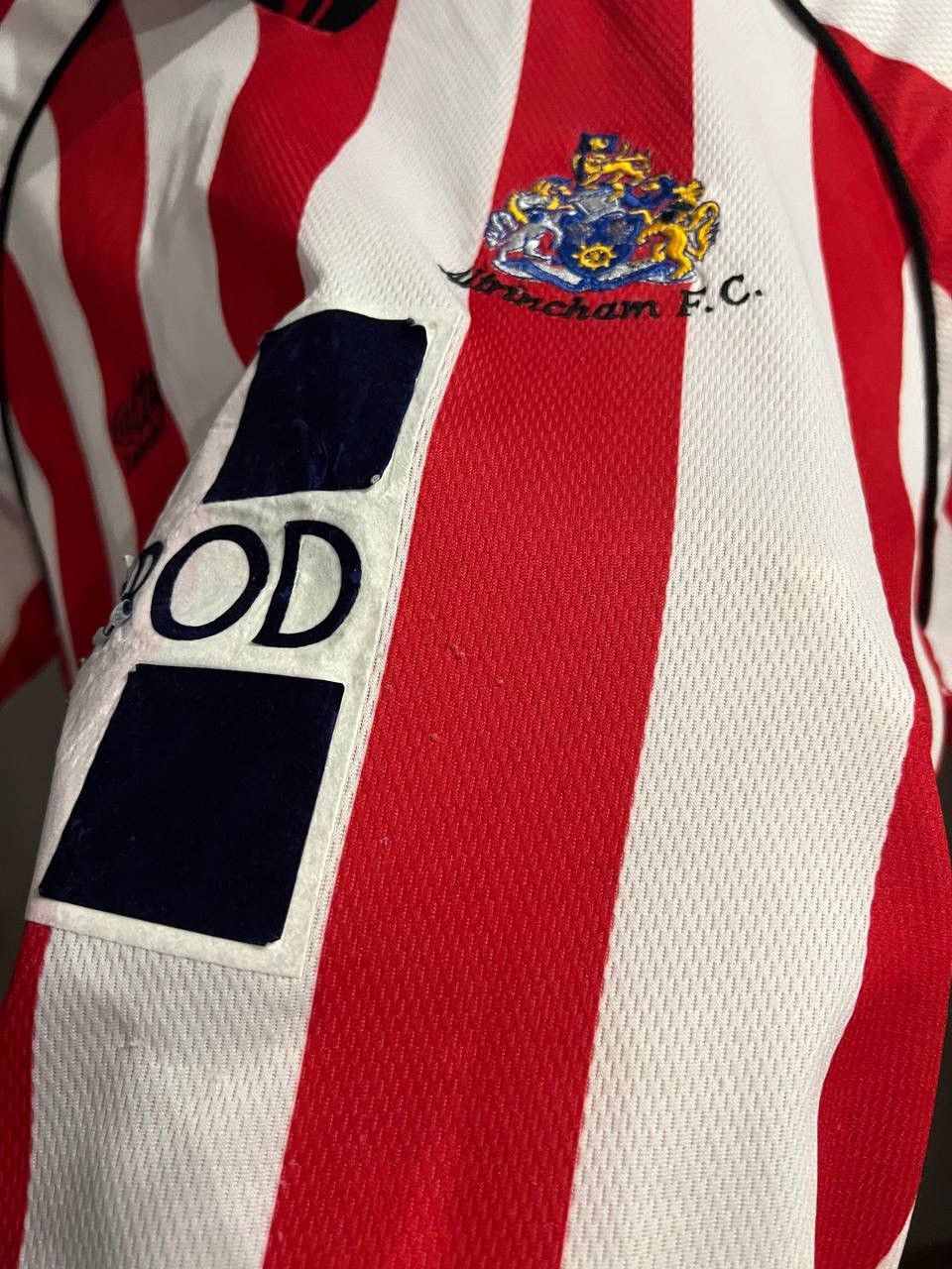 Vintage 1996/98 ALTRINCHAM FC HOME SOCCER JERSEY FOOTBALL SHIRT XL Size US XL / EU 56 / 4 - 8 Thumbnail