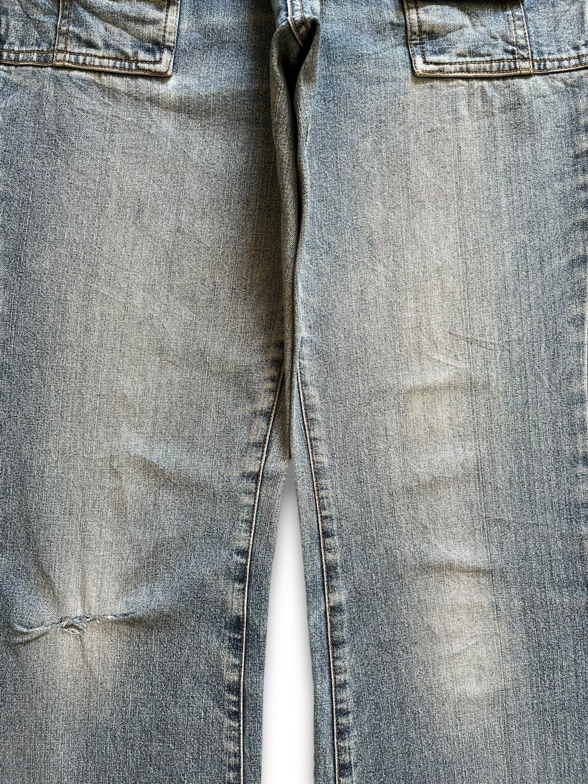 Japanese Brand Vintage Japanese Brand Faded Wash Flare Jeans Size 30" / US 8 / IT 44 - 5 Thumbnail