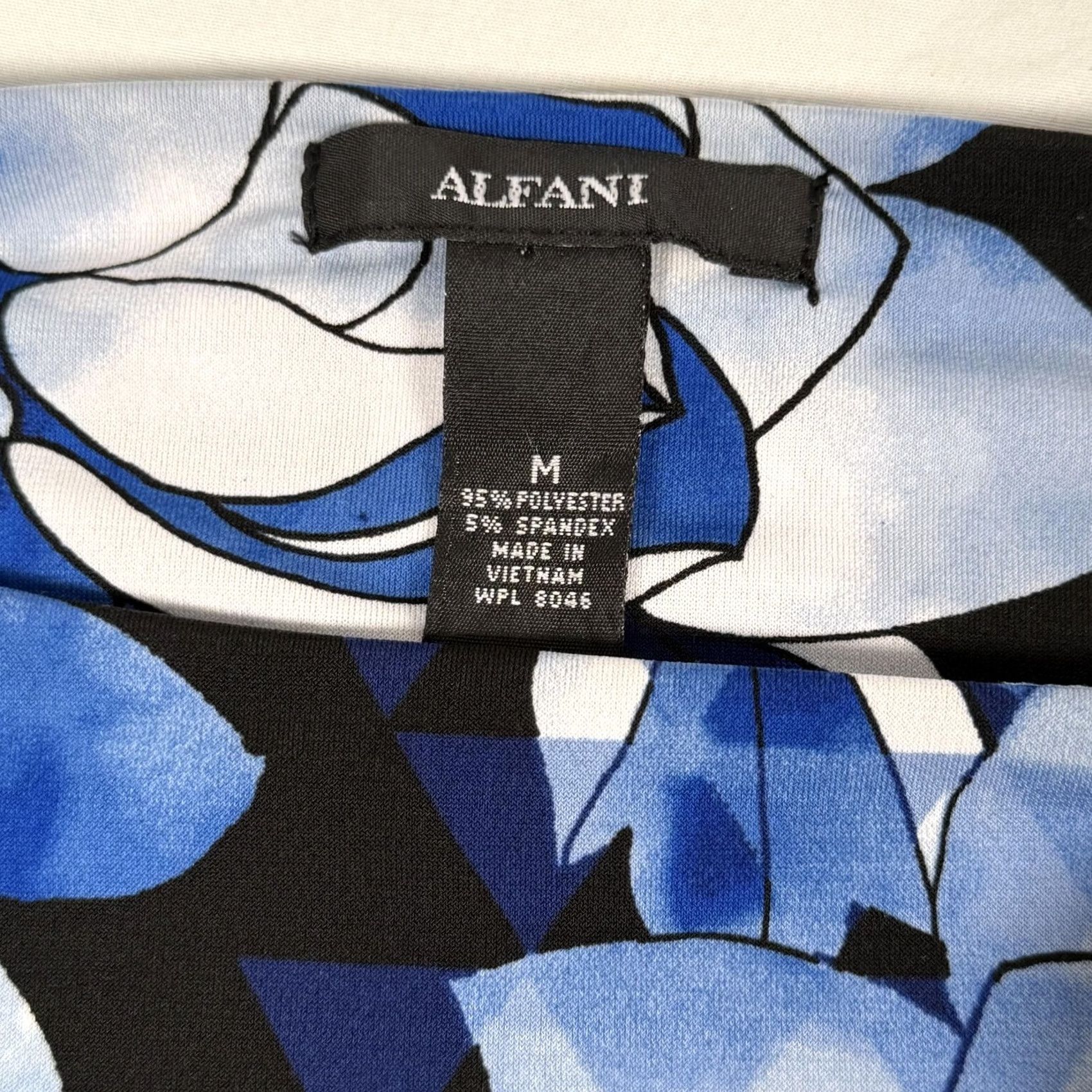 Alfani Alfani Blouse Tunic Blue Floral Geometric 3/4 Sleeve Stretch Artsy Patchwork M Womens Shirt Size M / US 6-8 / IT 42-44 - 3 Thumbnail