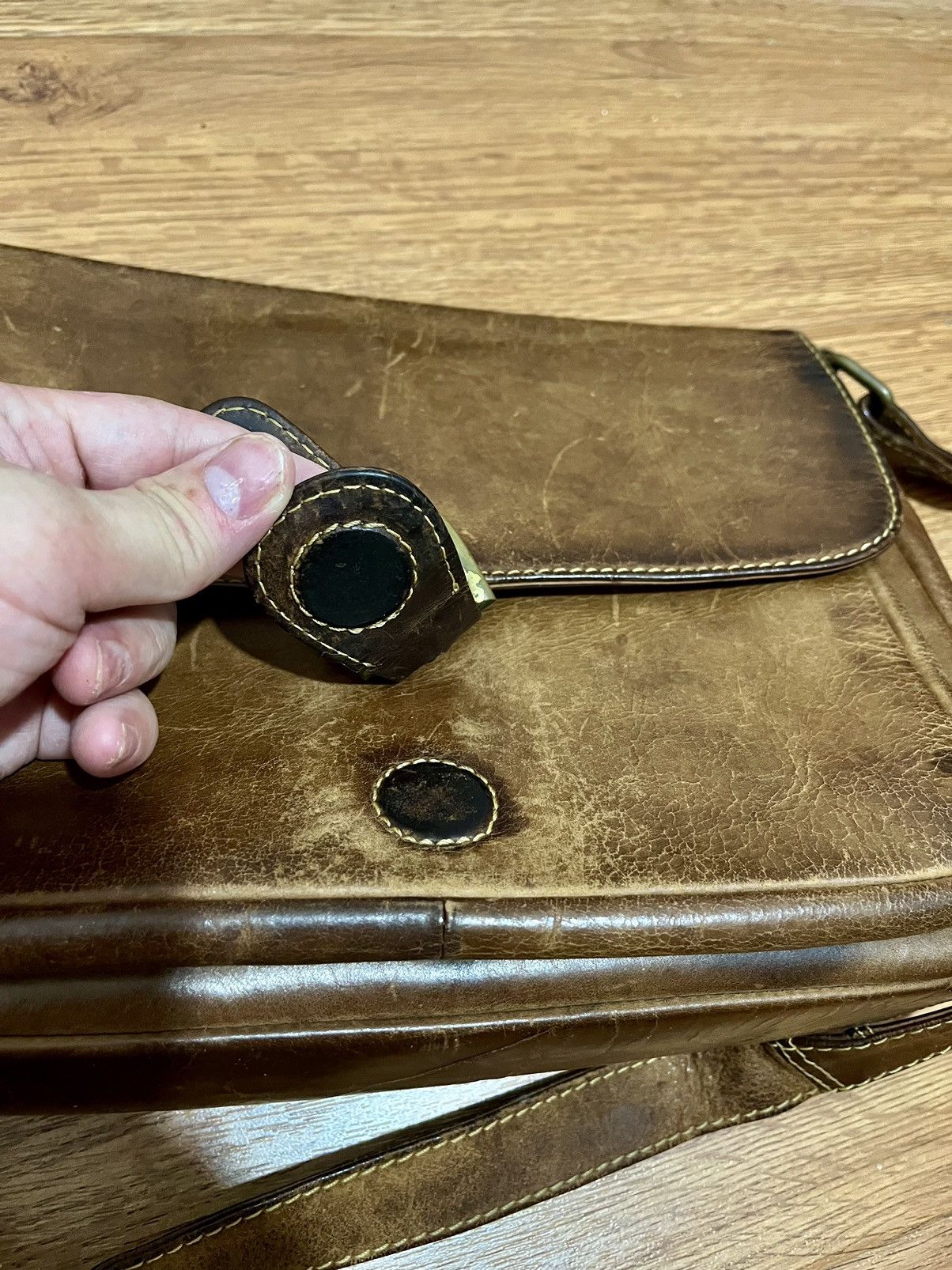 Genuine Leather JLP Melbourne Leather Sling Bag Shoulder Bag Size ONE SIZE - 4 Thumbnail