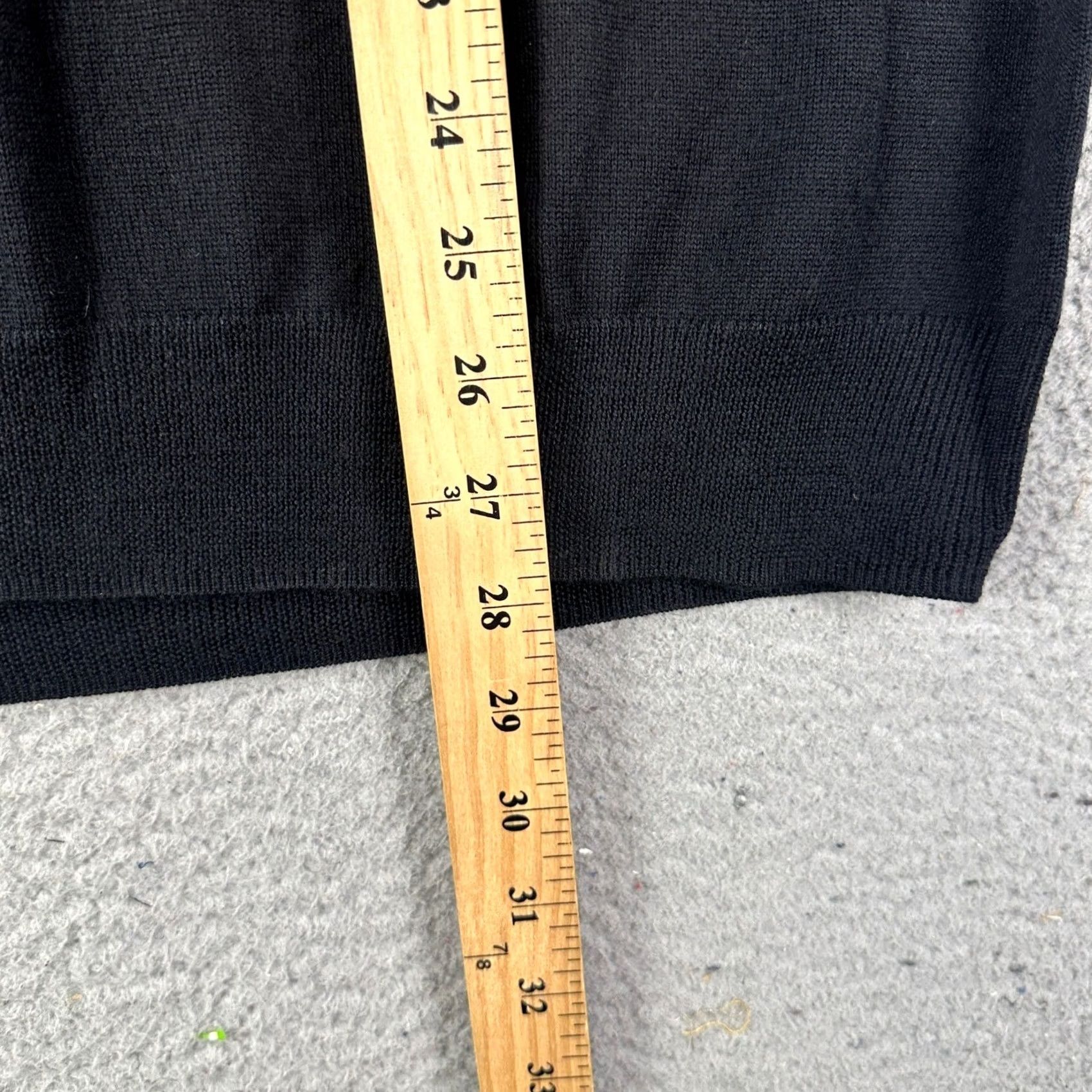 Vintage Kenneth Roberts Platinum 100% Wool Sweater Vest Mens Large Black Knit V-Neck Vest Size US L / EU 52-54 / 3 - 6 Thumbnail
