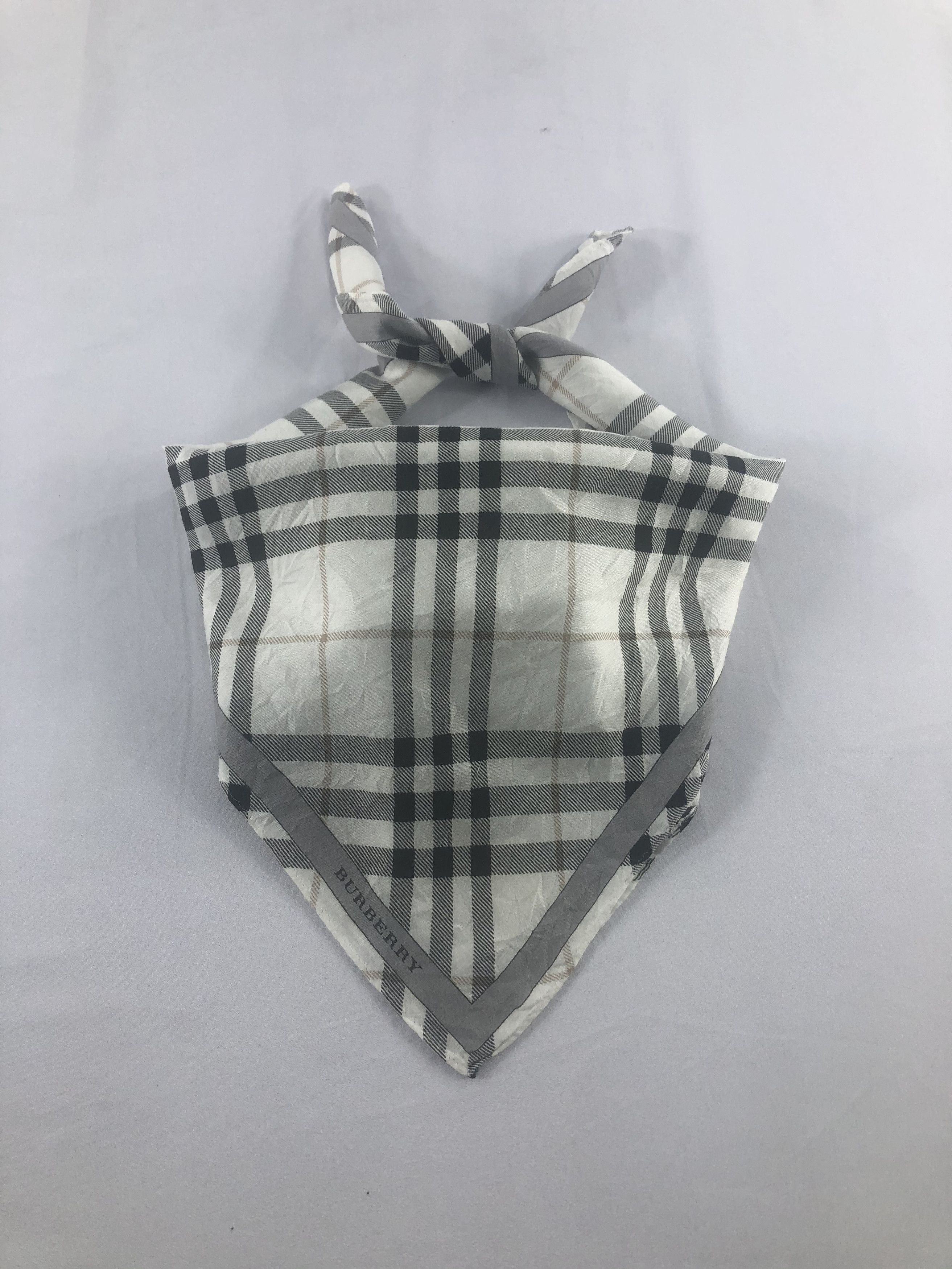 Burberry Burberry Handkerchief / Bandana / Neckerchief / Headband Size ONE SIZE - 1 Thumbnail