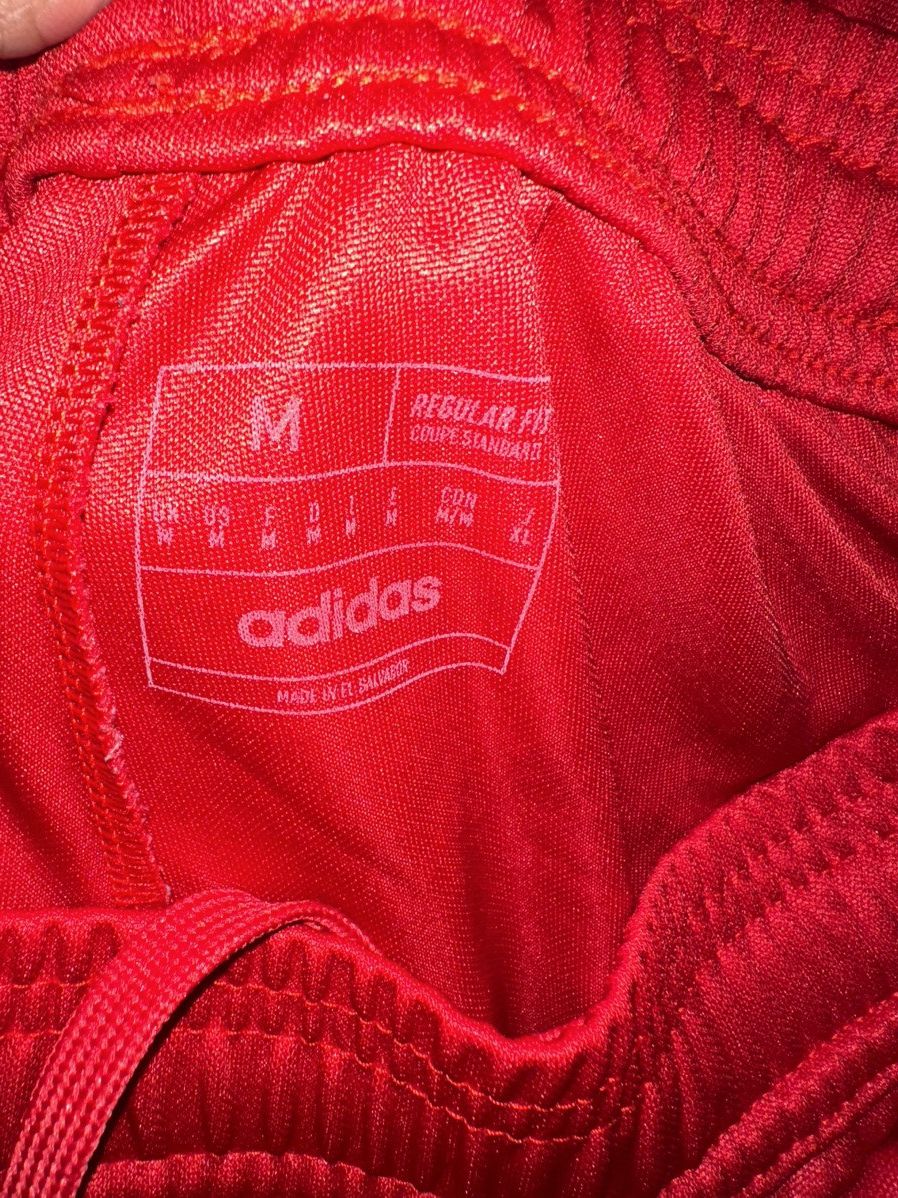 Adidas Adidas tracksuit Red size Medium Size US M / EU 48-50 / 2 - 4 Thumbnail