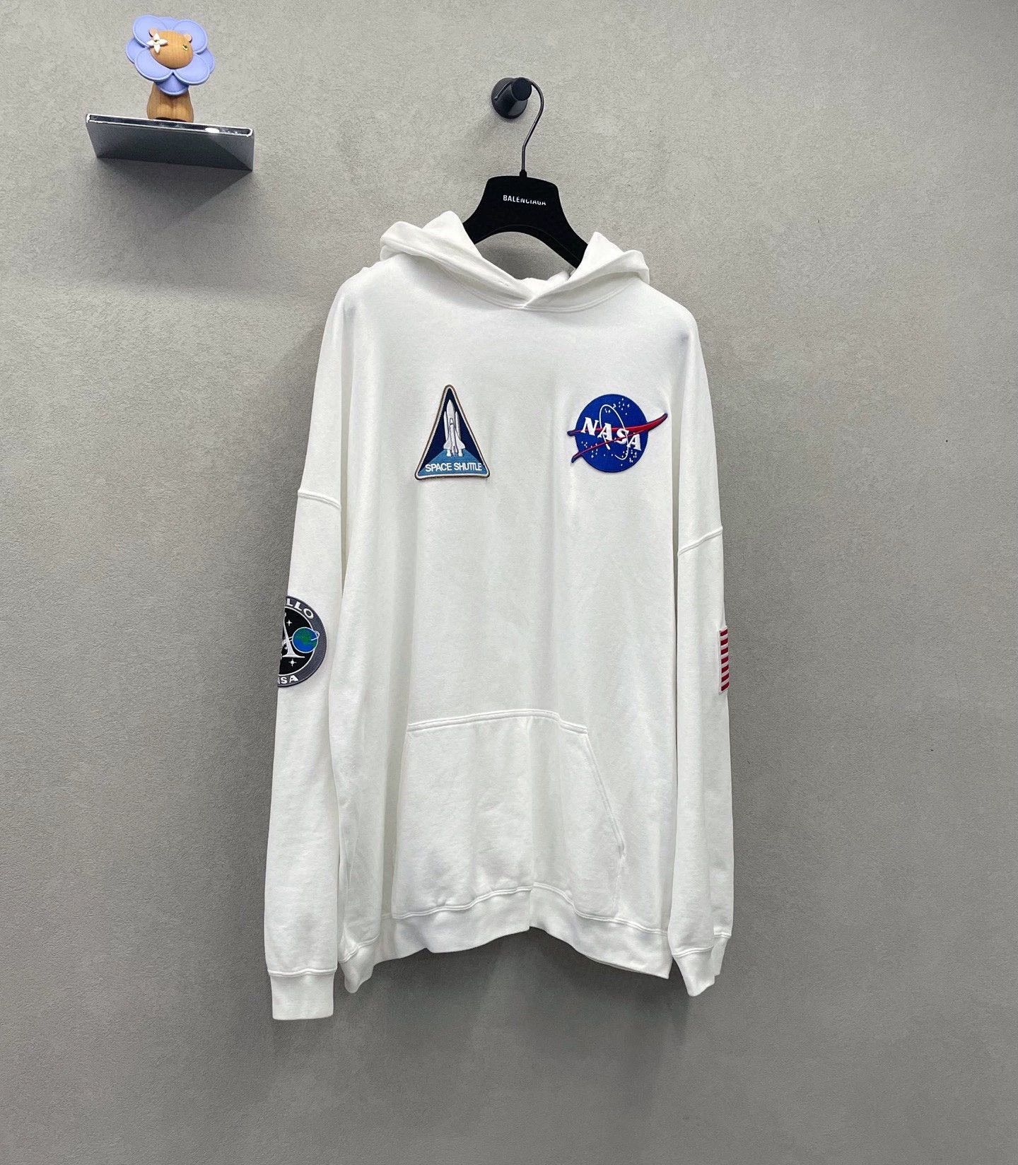 Balenciaga Balenciaga x NASA White Hoodie Size XS Size US XS / EU 42 / 0 - 3 Thumbnail