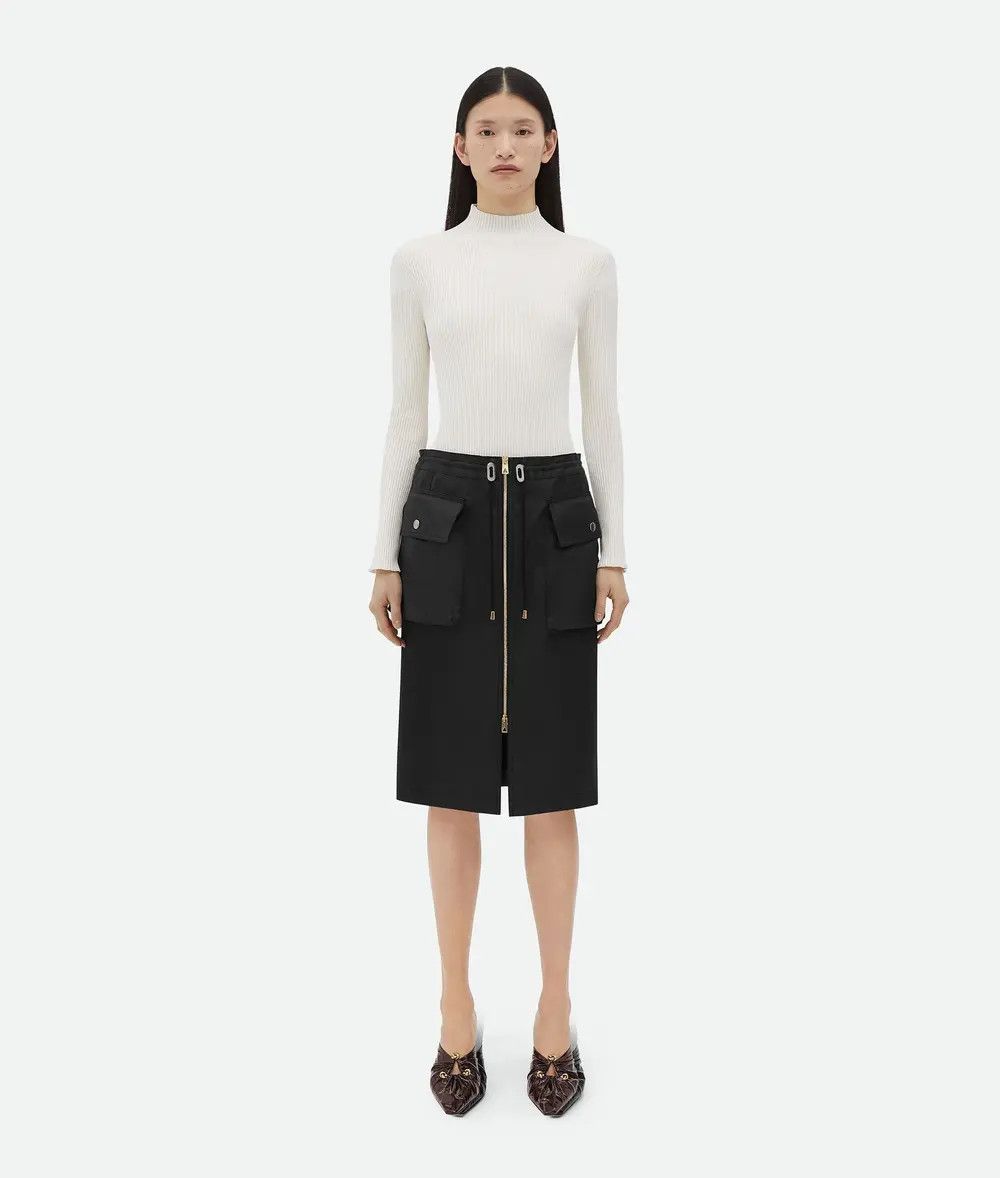 Bottega Veneta o1n1vont0925 Waterproof Cotton Midi Skirt in Black Size 27" / US 4 / IT 40 - 1 Thumbnail