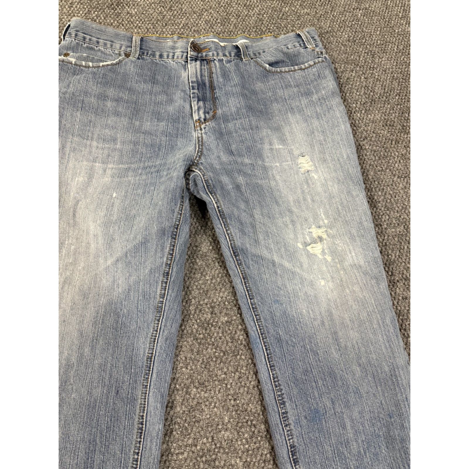 DKNY DKNY JEANS Jeans Mens 36x26 Blue Soho Relaxed Straight Light Wash Distressed Size US 36 / EU 52 - 3 Thumbnail