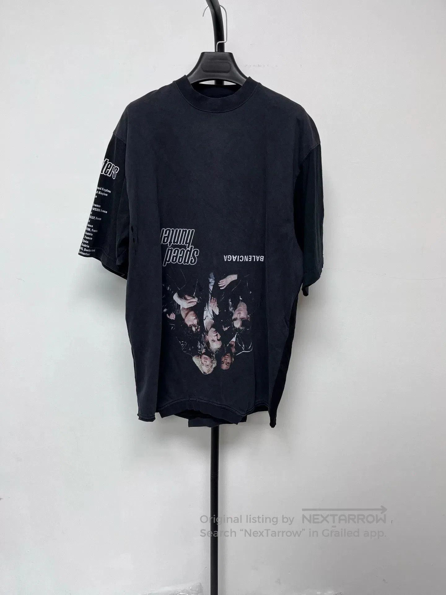 Balenciaga Balenciaga Inverted Logo Short Sleeve T-Shirt. Size US M / EU 48-50 / 2 - 1 Thumbnail
