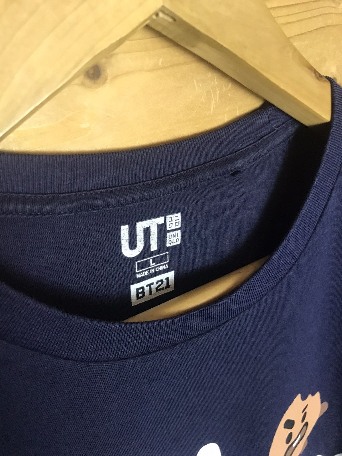 Band Tees Uniqlo X BT21 no milk t-shirt Size US L / EU 52-54 / 3 - 5 Thumbnail