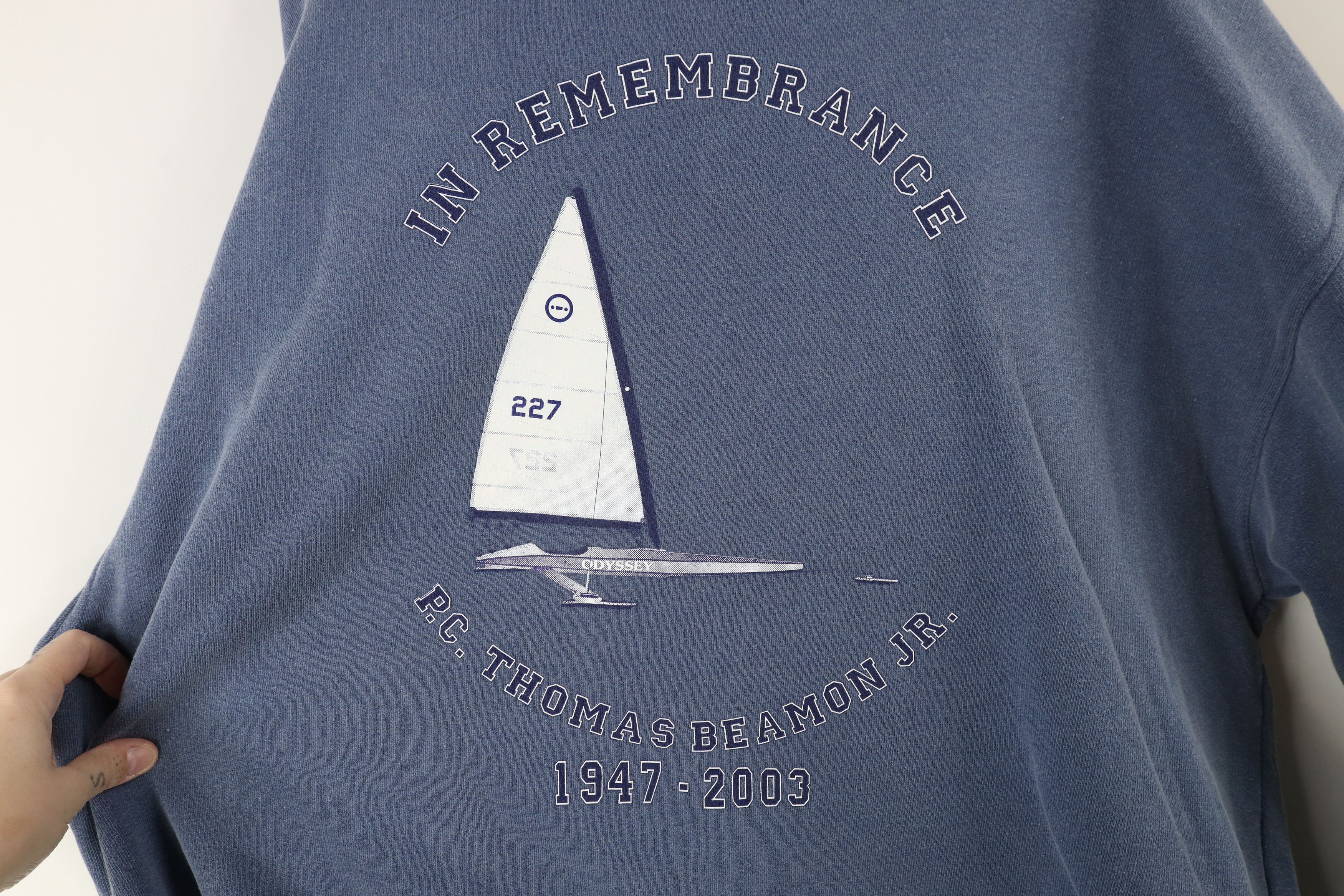 Vintage Vintage Y2K 2003 Toledo Ice Yacht Club Crewneck Sweatshirt Size US XL / EU 56 / 4 - 8 Thumbnail