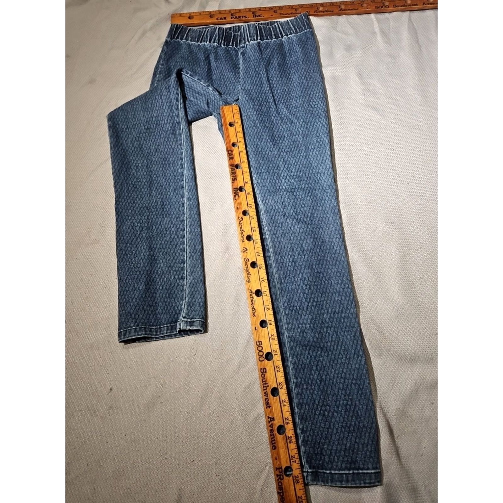 Soft Surroundings Soft Surroundings Pants Womens Small Blue Diamond Textured Snake Print Pull On Jegging Capris Size 28" / US 6 / IT 42 - 7 Thumbnail