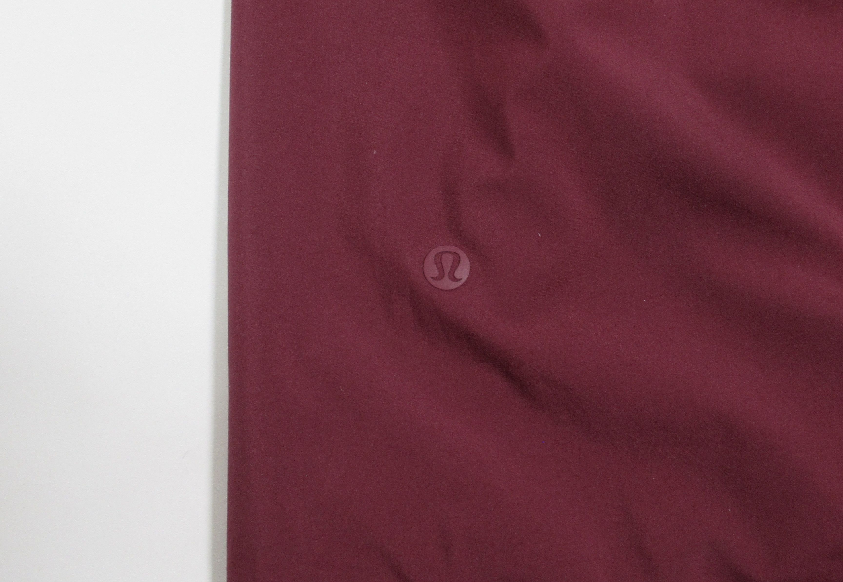 Lululemon Lululemon Women's Rain Rebel Jacket Deep Ruby Size 4 Size S / US 4 / IT 40 - 10 Thumbnail