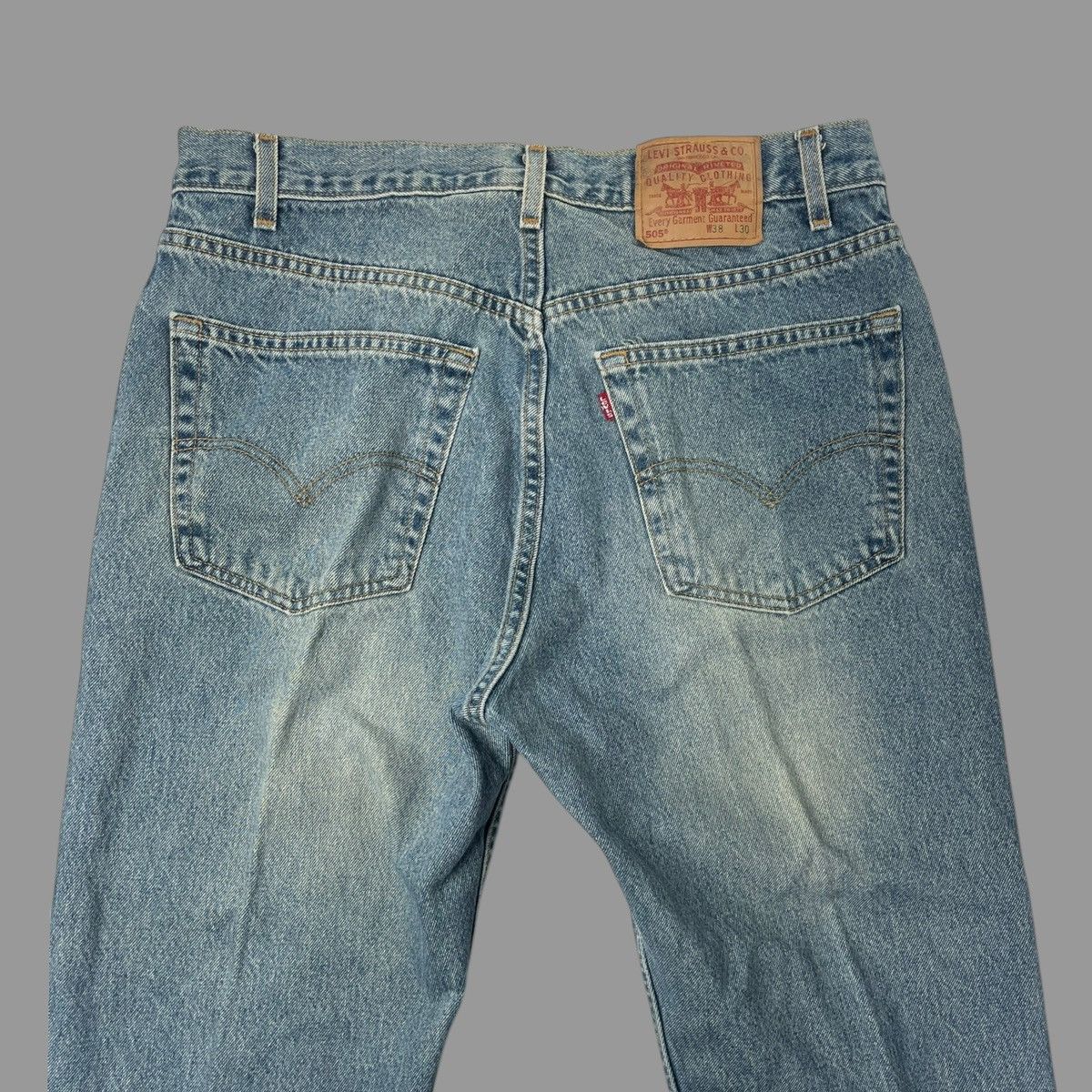 Levi's × Vintage Vintage 90s Levi’s dark wash denim jeans Size US 35 - 3 Thumbnail