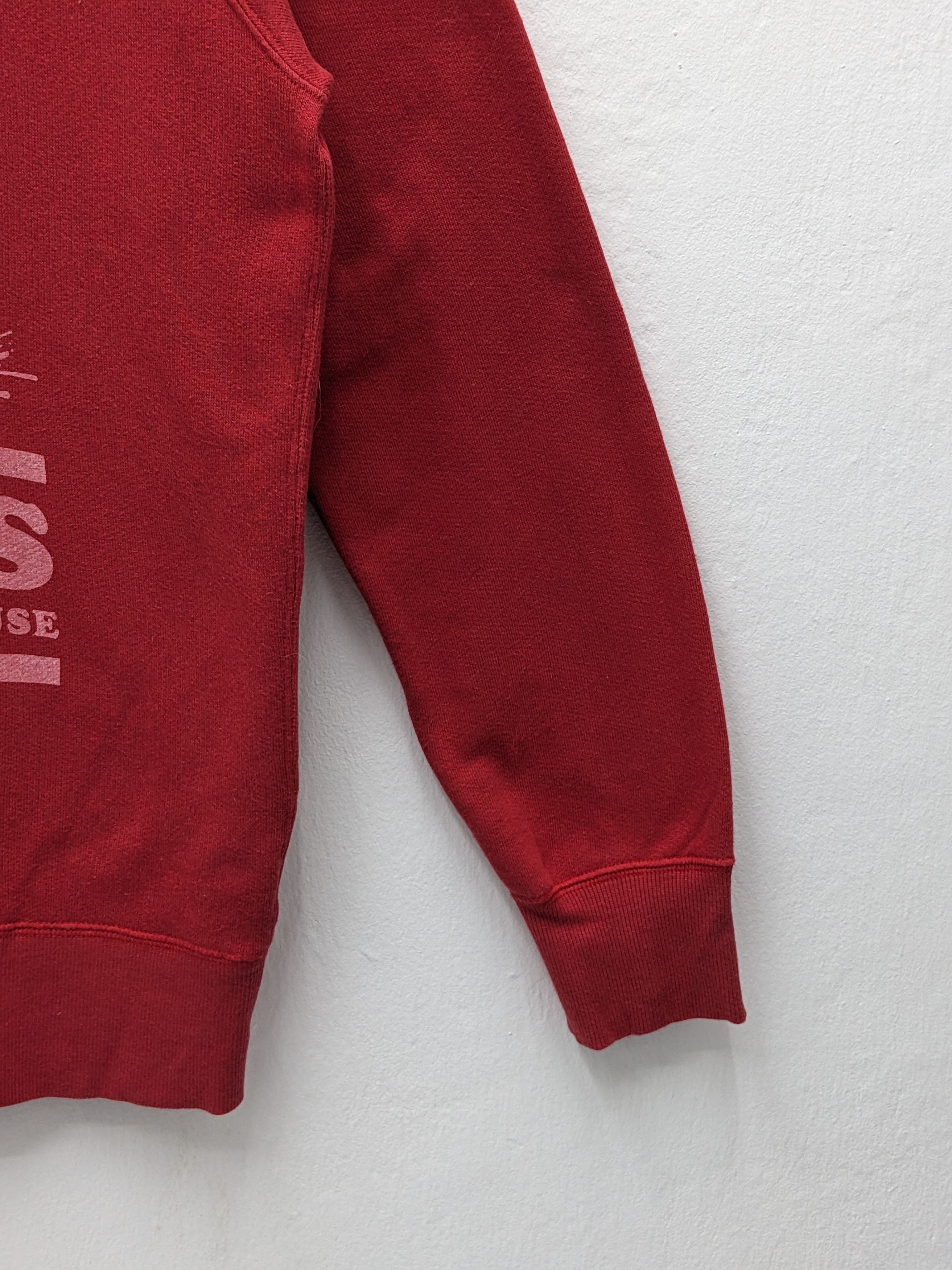 Cartoon Network × Uniqlo Japanese Brand Red Peanuts Snoopy Doghouse Graphic Raglan Size US L / EU 52-54 / 3 - 4 Thumbnail