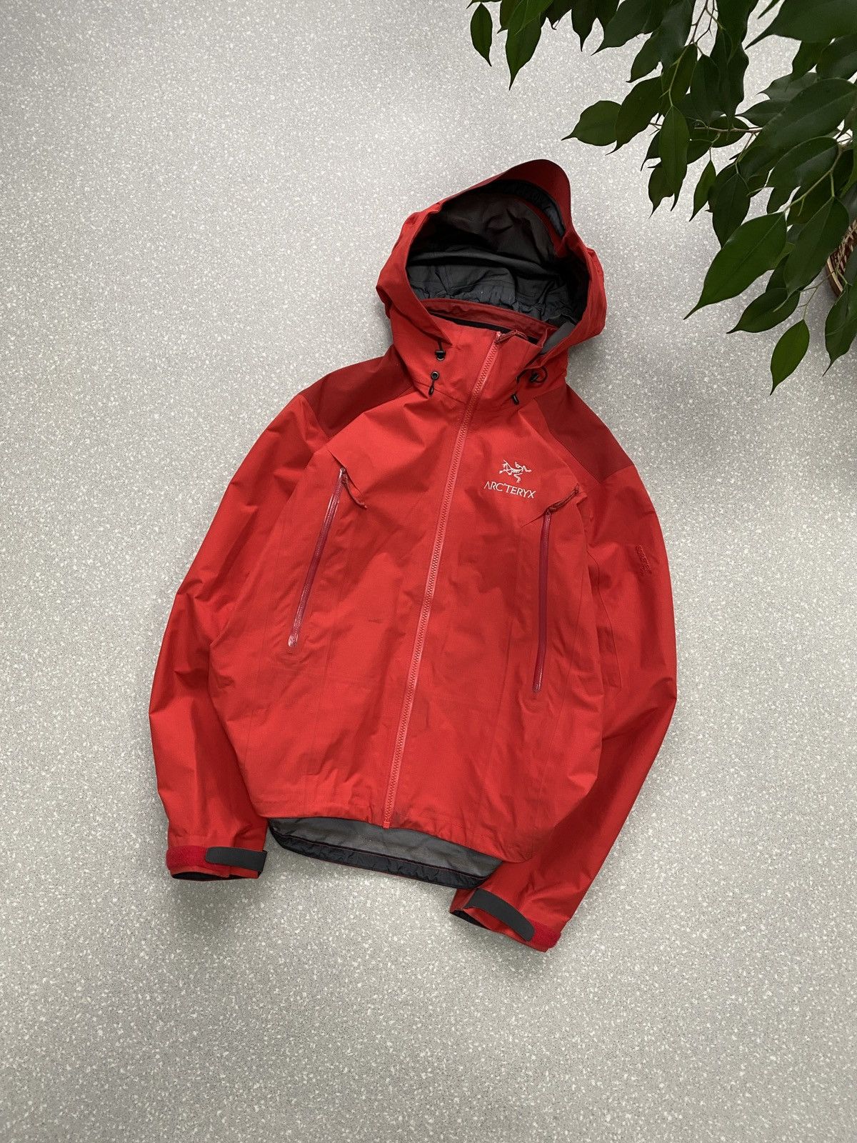 Arc'teryx × Vintage Arcteryx Gore-Tex Pro Shell Red Jacket Beta AR ...