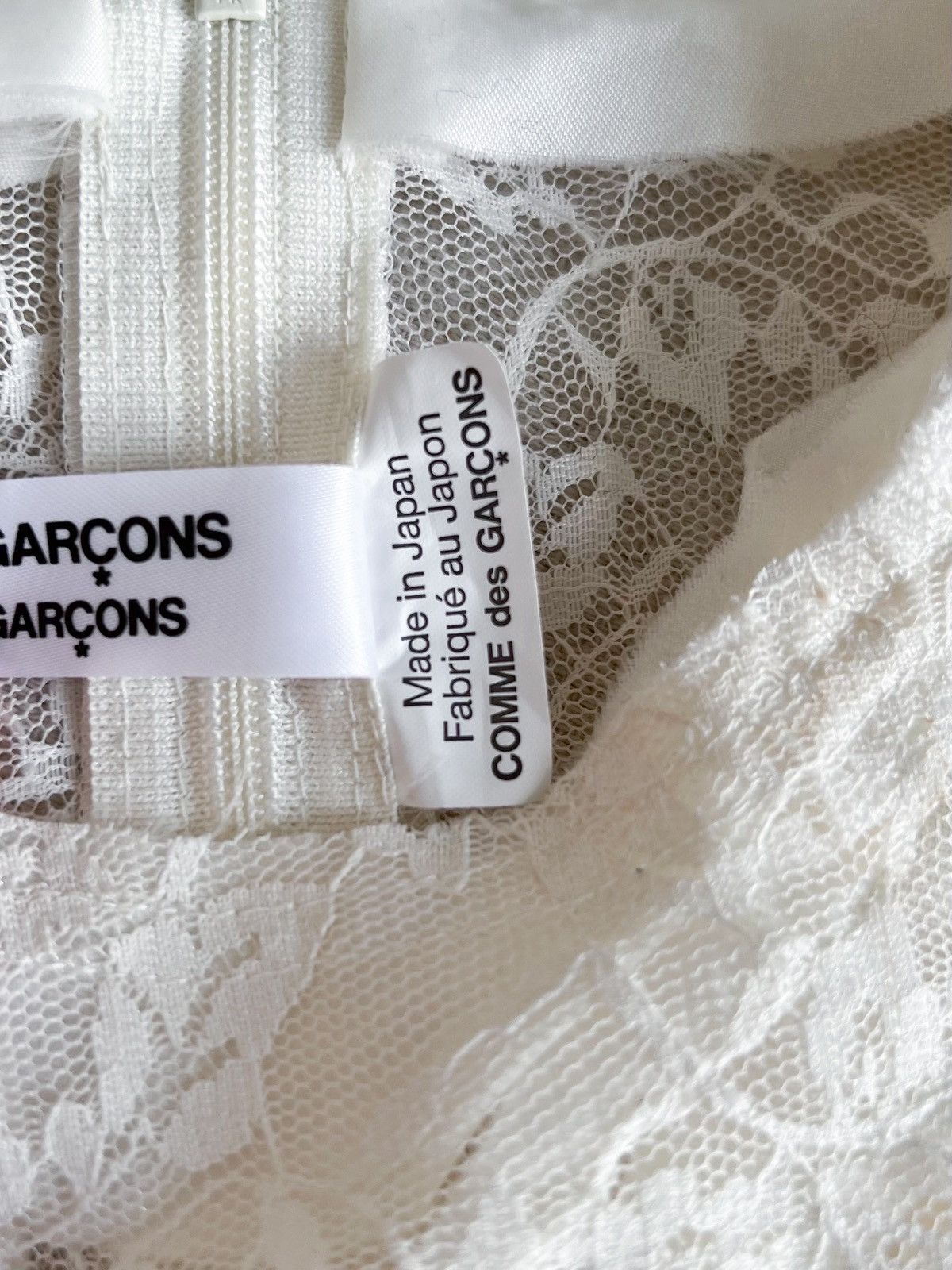 Comme des Garcons Comme des Garcons AW15 Tailored Lace Blouse Size S / US 4 / IT 40 - 15 Thumbnail