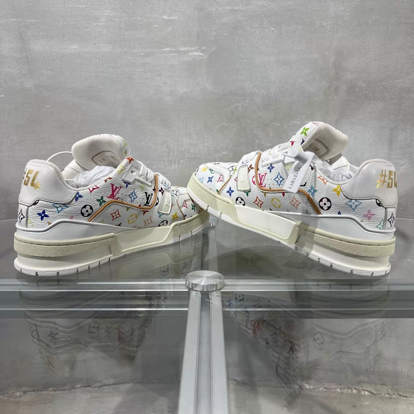 Louis Vuitton LV x Takashi Murakami Trainer White Multicolor 38 Size US 7.5 / IT 37.5 - 5 Thumbnail