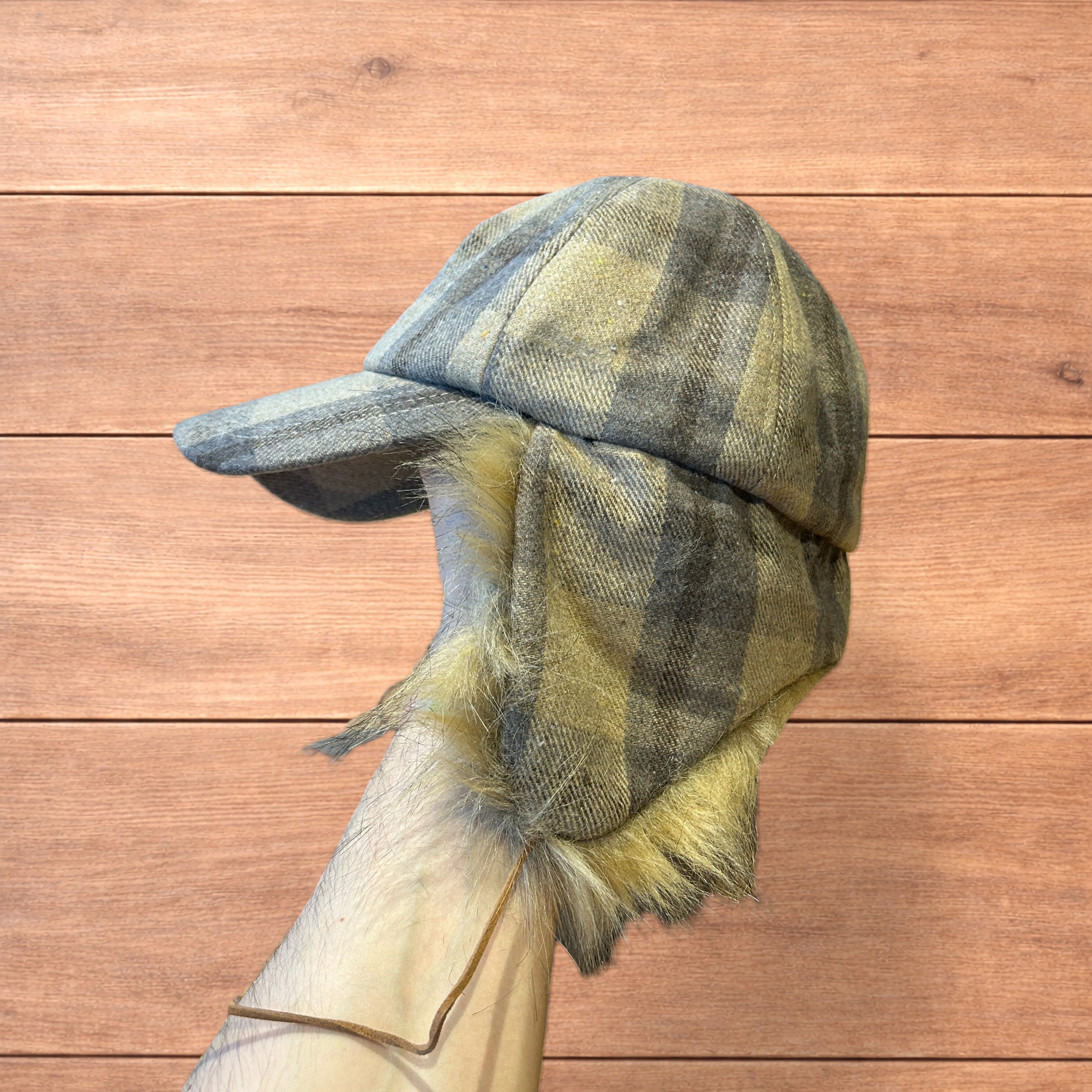 Japanese Brand Trapper Russian ear flap hat in checkered beige colour way. Size ONE SIZE - 5 Thumbnail