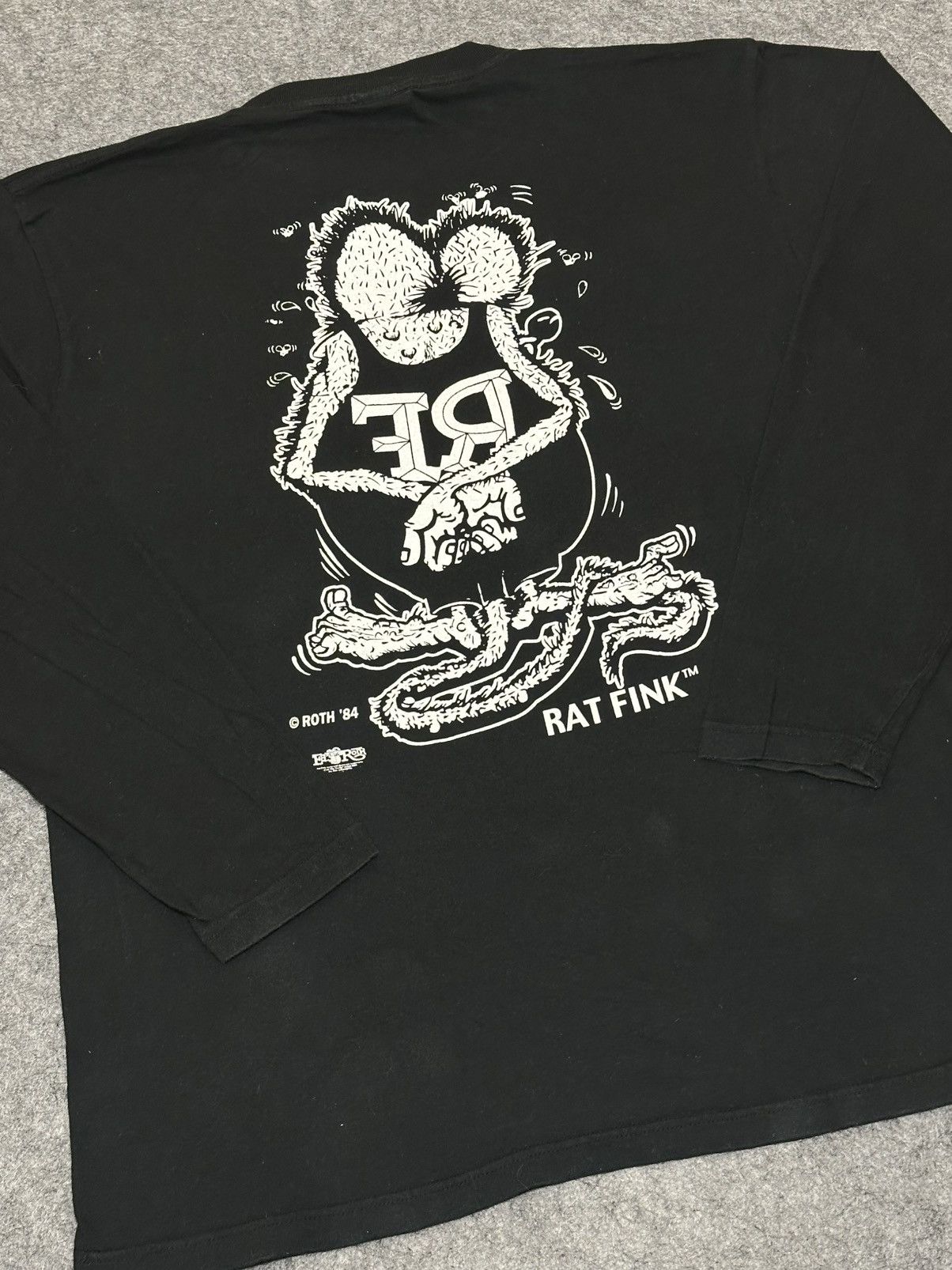 Other Rat Fink Ed Roth T-shirt with a white graphic print. Size US XL / EU 56 / 4 - 5 Thumbnail