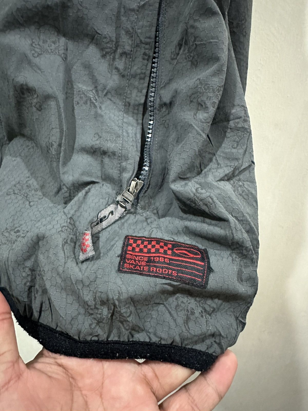 Vans × Vintage VTG VANS SKELETON FULL PRINTED Jacket Size US L / EU 52-54 / 3 - 5 Thumbnail