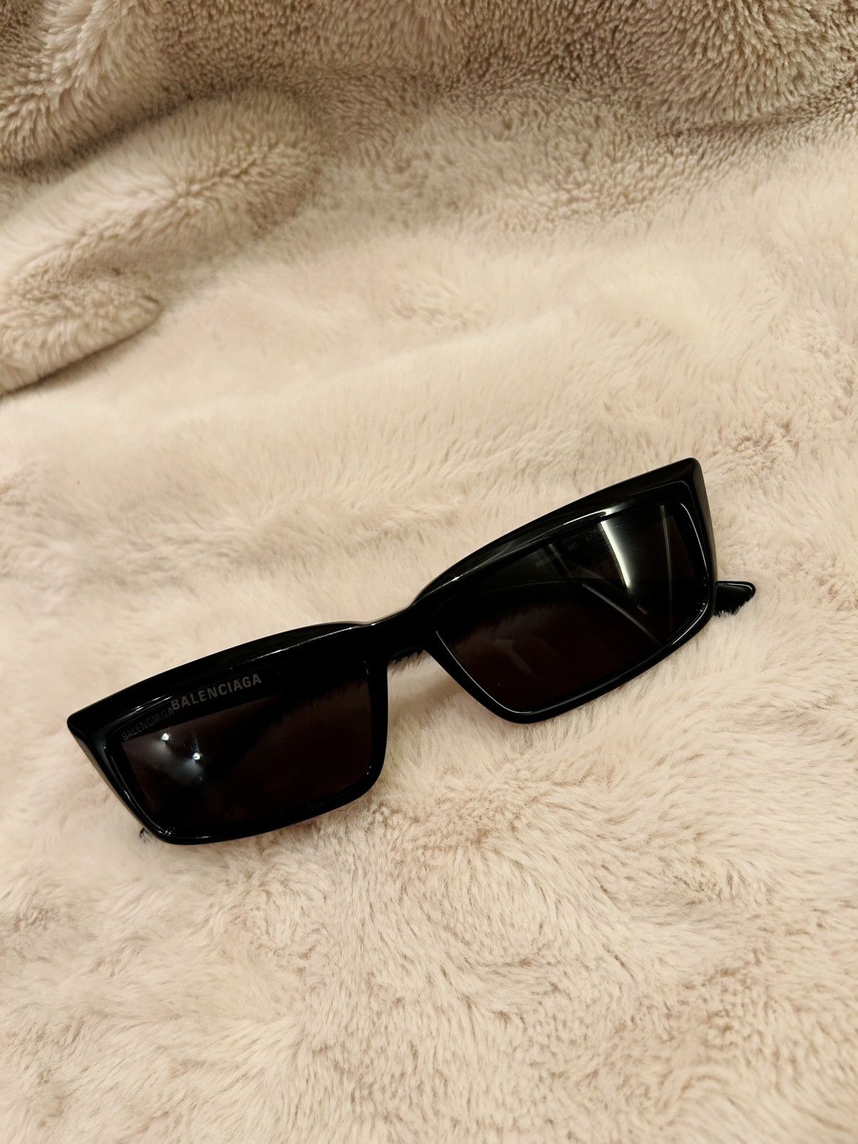 Balenciaga Balenciaga Narrow Cat Eye Sunglasses Size ONE SIZE - 2 Thumbnail