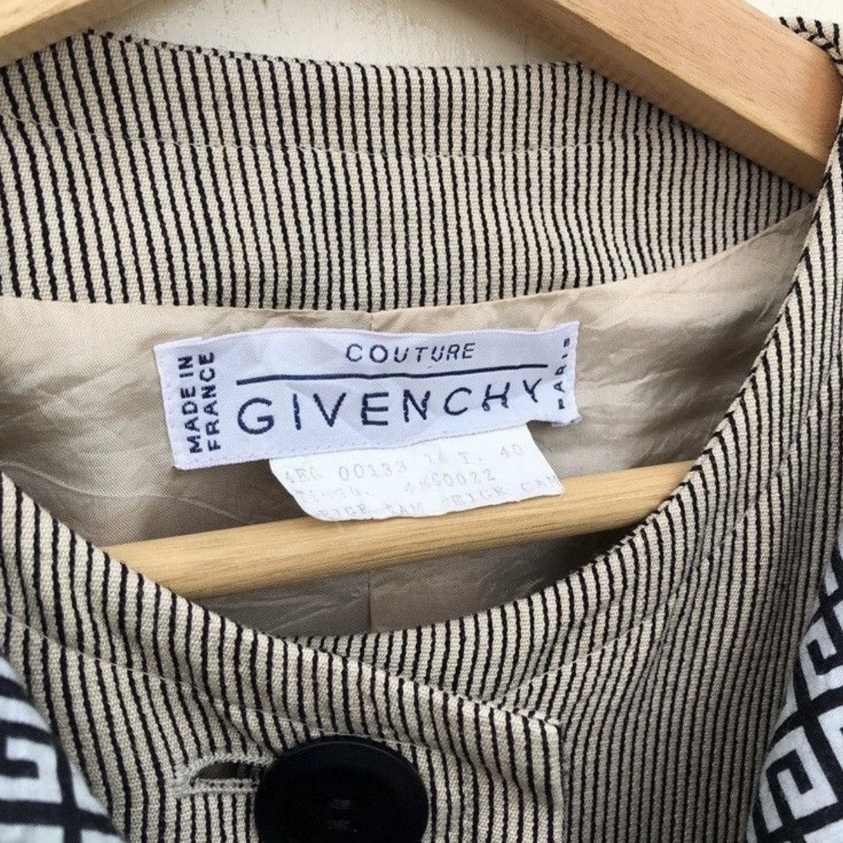 Givenchy Vintage Givenchy Couture Beige Cam Made In France Size XXS / US 00 / IT 34 - 2 Thumbnail