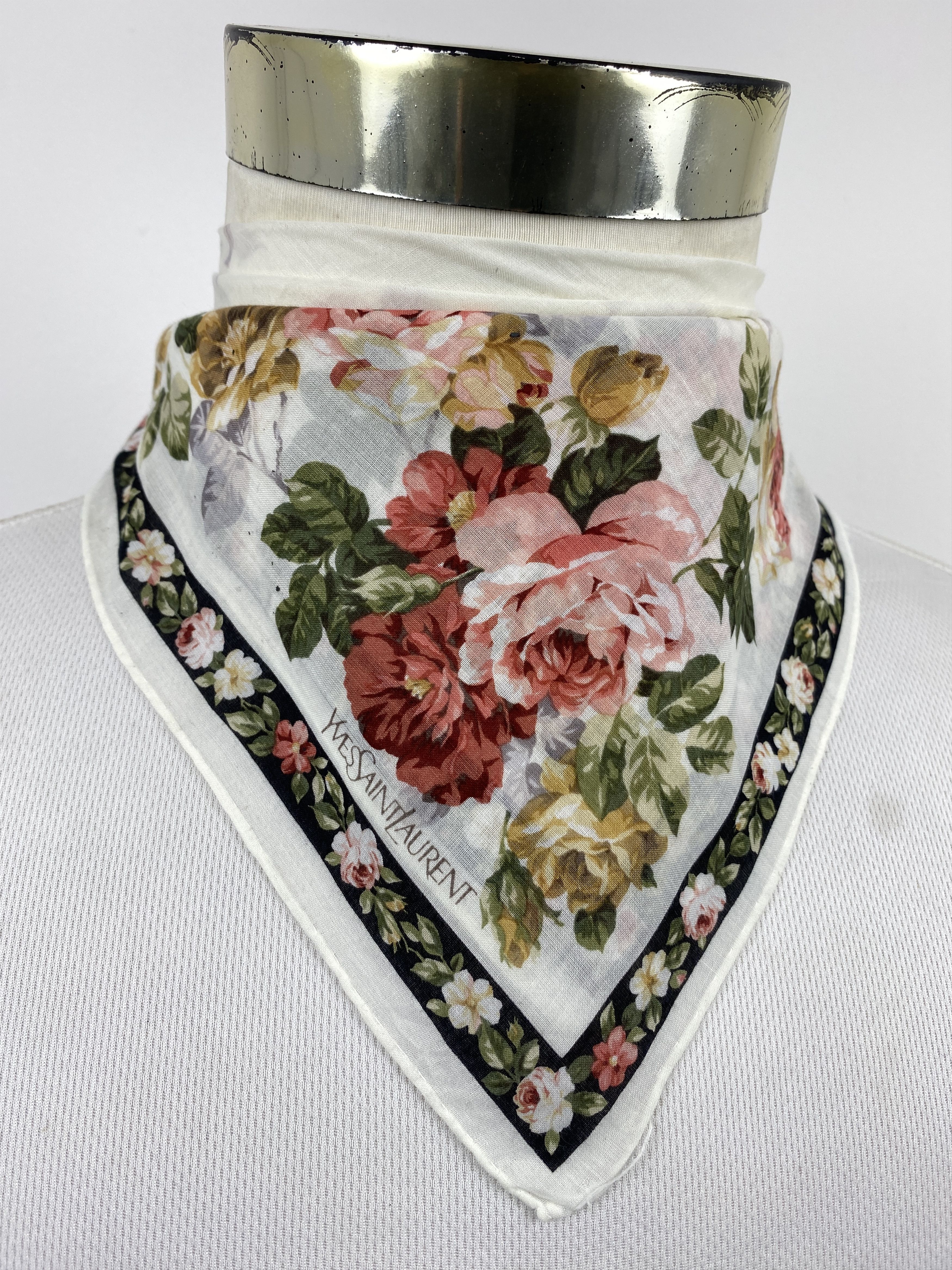 Yves Saint Laurent Yves Saint Laurent Handkerchief / Neckerchief HKC1121 Size ONE SIZE - 2 Thumbnail