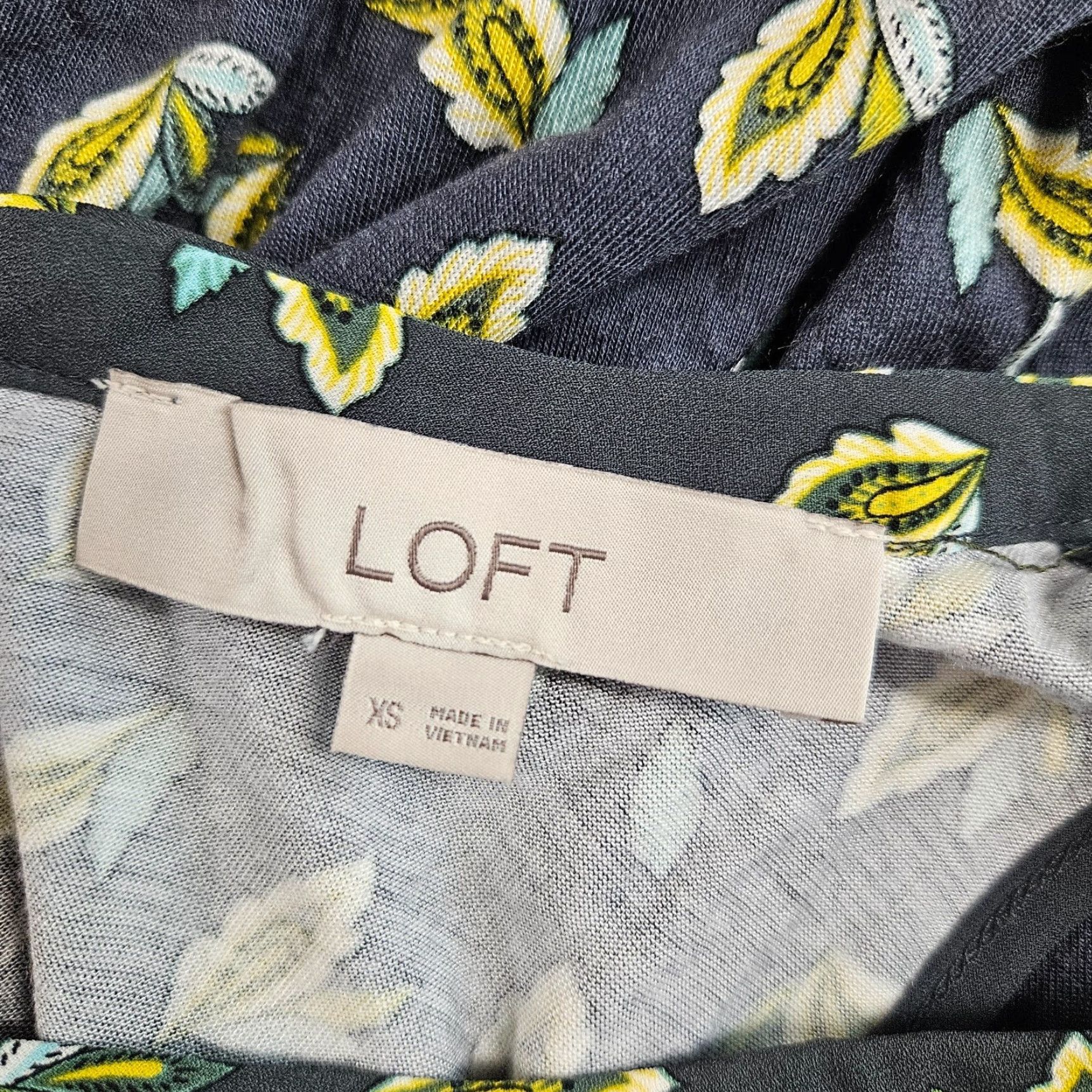 Loft LOFT Ann Taylor Womens Top Sz XS Sleeveless Gray Yellow Rayon Polyester Blouse Shirt Womens XS Sleeveless Multicolor 90s?? Size XS / US 0-2 / IT 36-38 - 6 Thumbnail