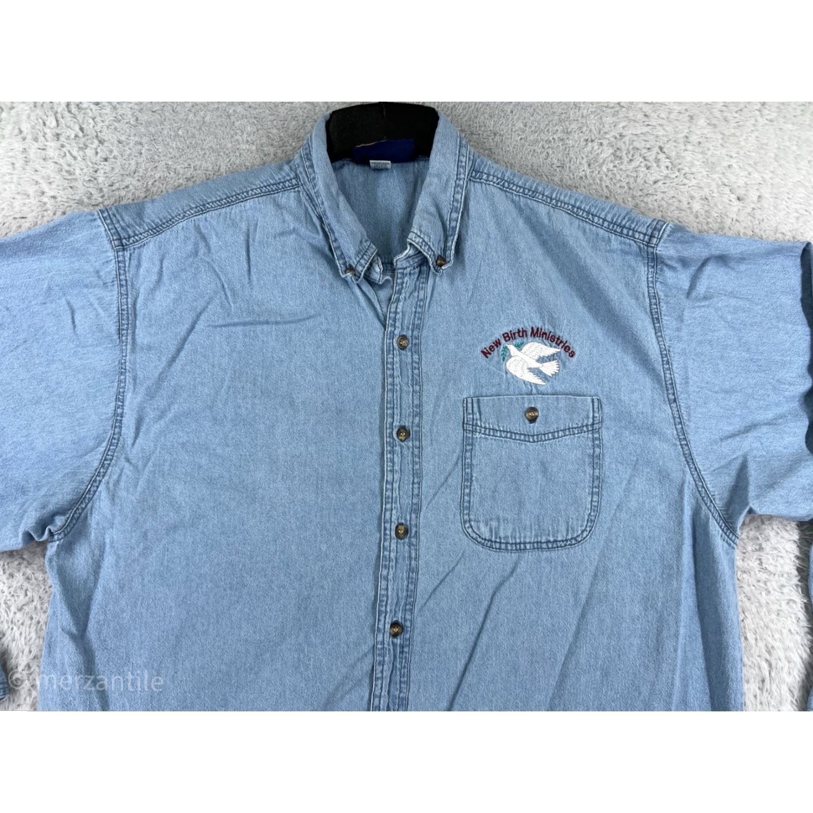 Paradise Paradise Point Shirt Mens 2XL XXL Blue Denim Button Up Ministries Religious Dove Size US XXL / EU 58 / 5 - 6 Thumbnail
