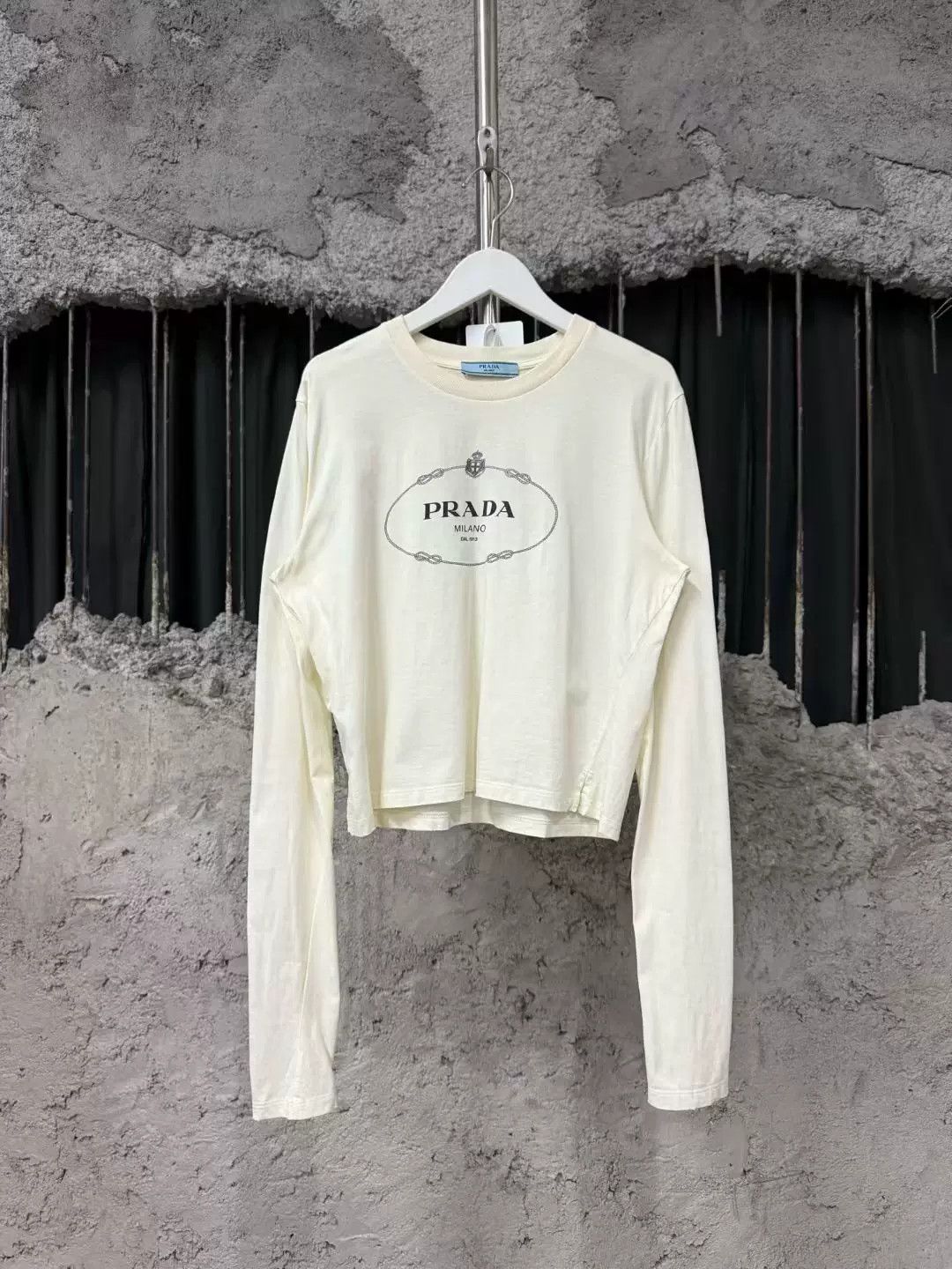 Prada Prada Long Sleeve Top in Cream Color Size L / US 10 / IT 46 - 1 Thumbnail