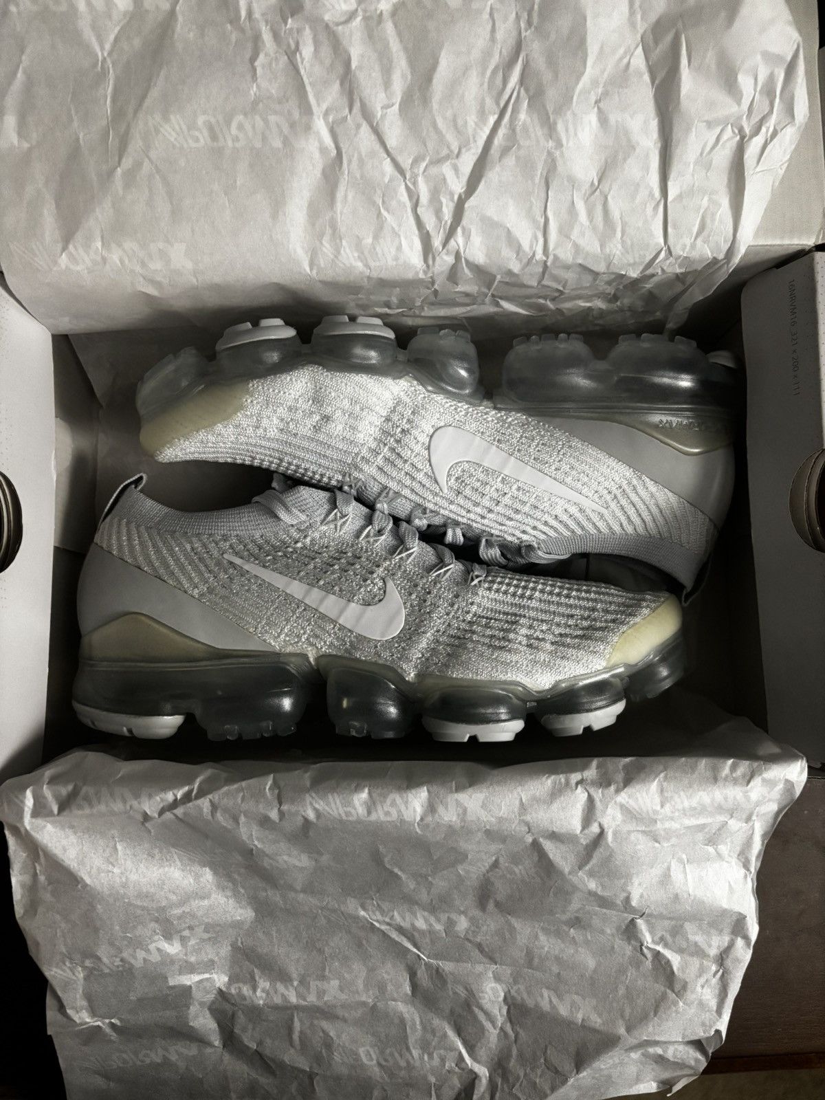 Nike Air Vapormax Flyknit 3 Size US 10 / IT 40 - 2 Thumbnail