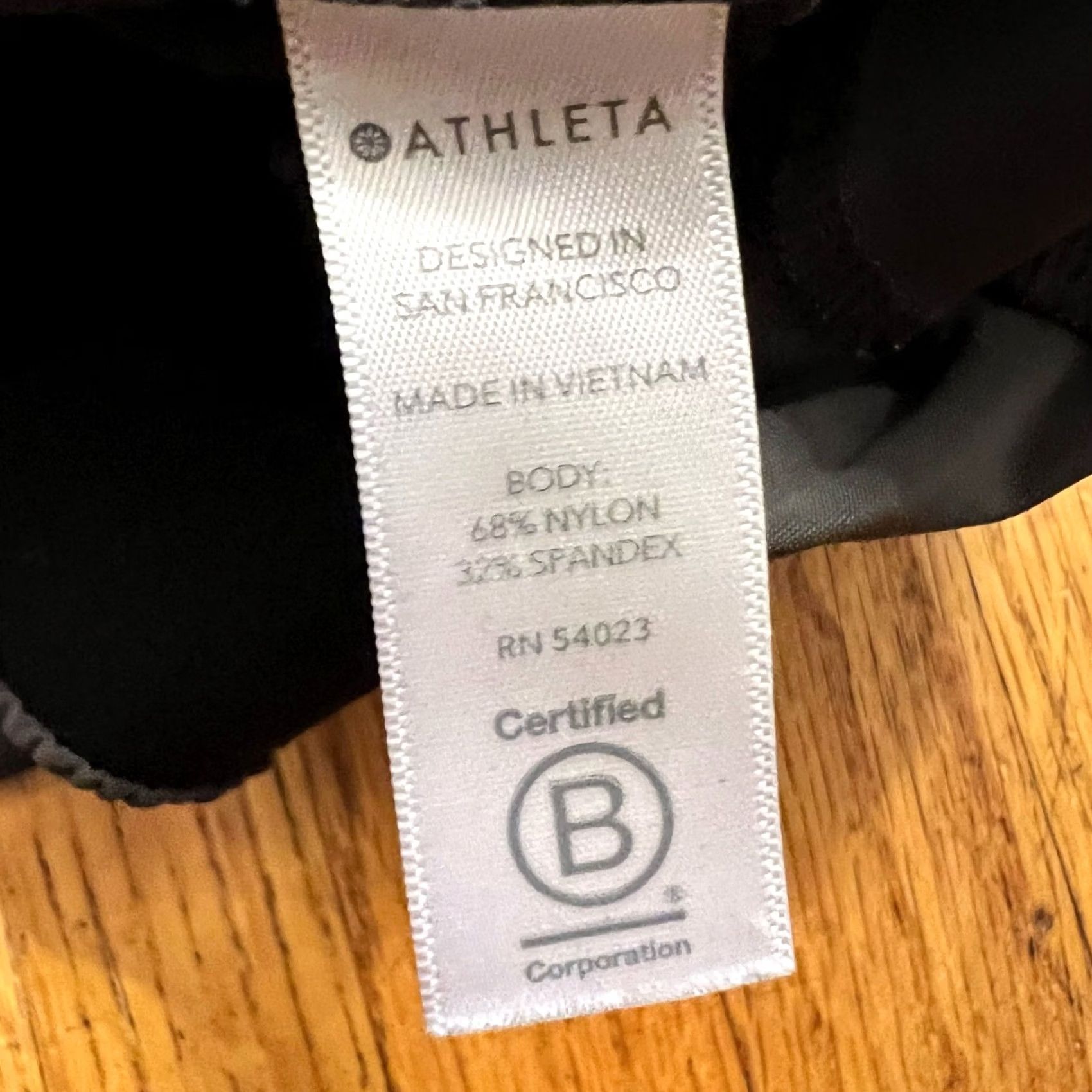 Athleta VINTAGE? Astral Joggers Women S Gray Gren Elastic Waist Zip Pockets Athleta Cosmic Joggers Womens Small Gray Gren Elastic Waist Zip Pockets Size 28" / US 6 / IT 42 - 7 Thumbnail