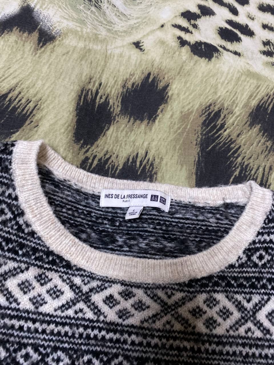 Uniqlo Vintage print Sweaters Uniqlo Y2K size L streetwear Size US L / EU 52-54 / 3 - 6 Thumbnail