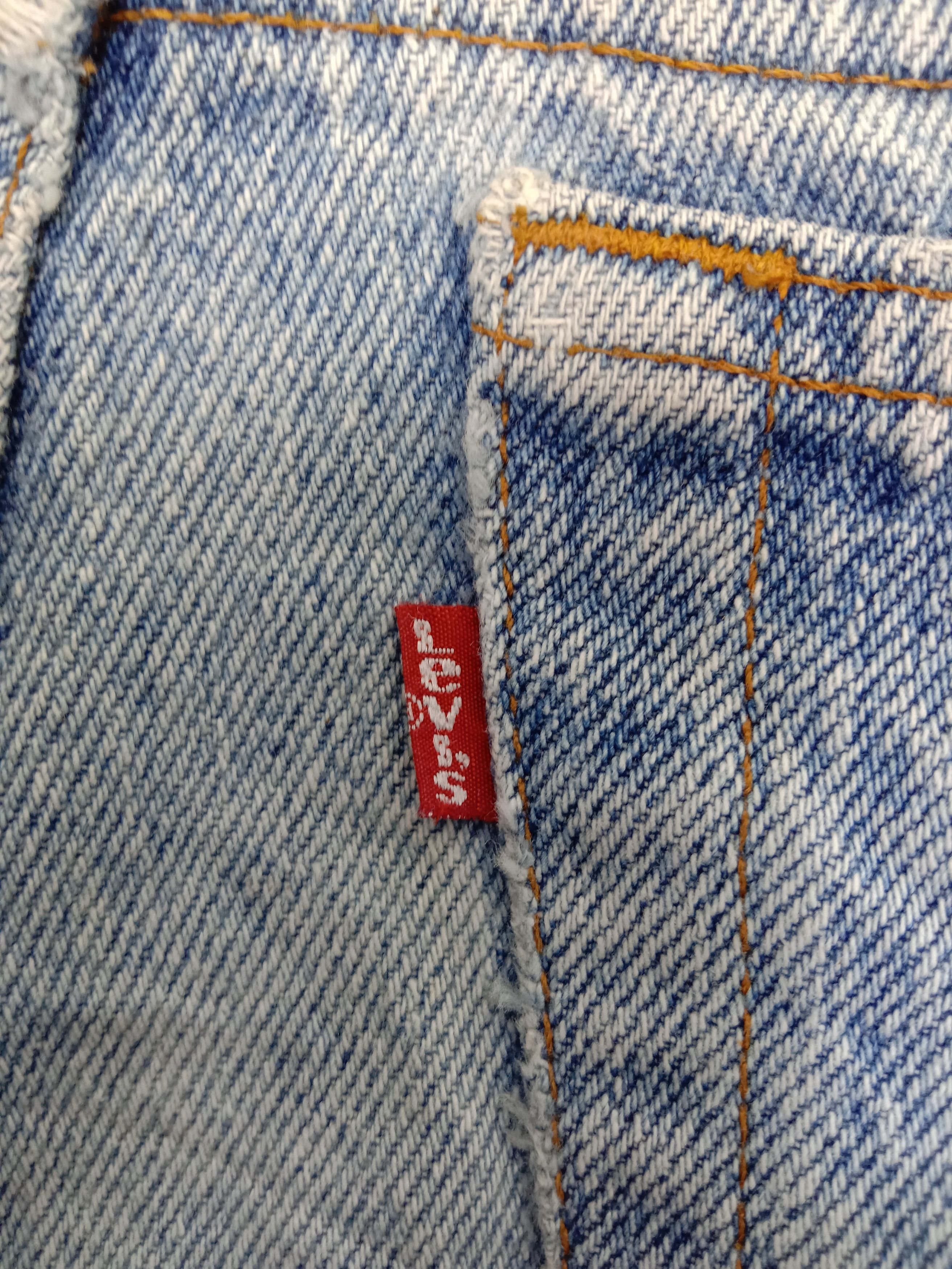 Levi's Vintage 90s Levi's 505 Jeans Faded Blue Distressed Denim Size US 36 / EU 52 - 11 Thumbnail