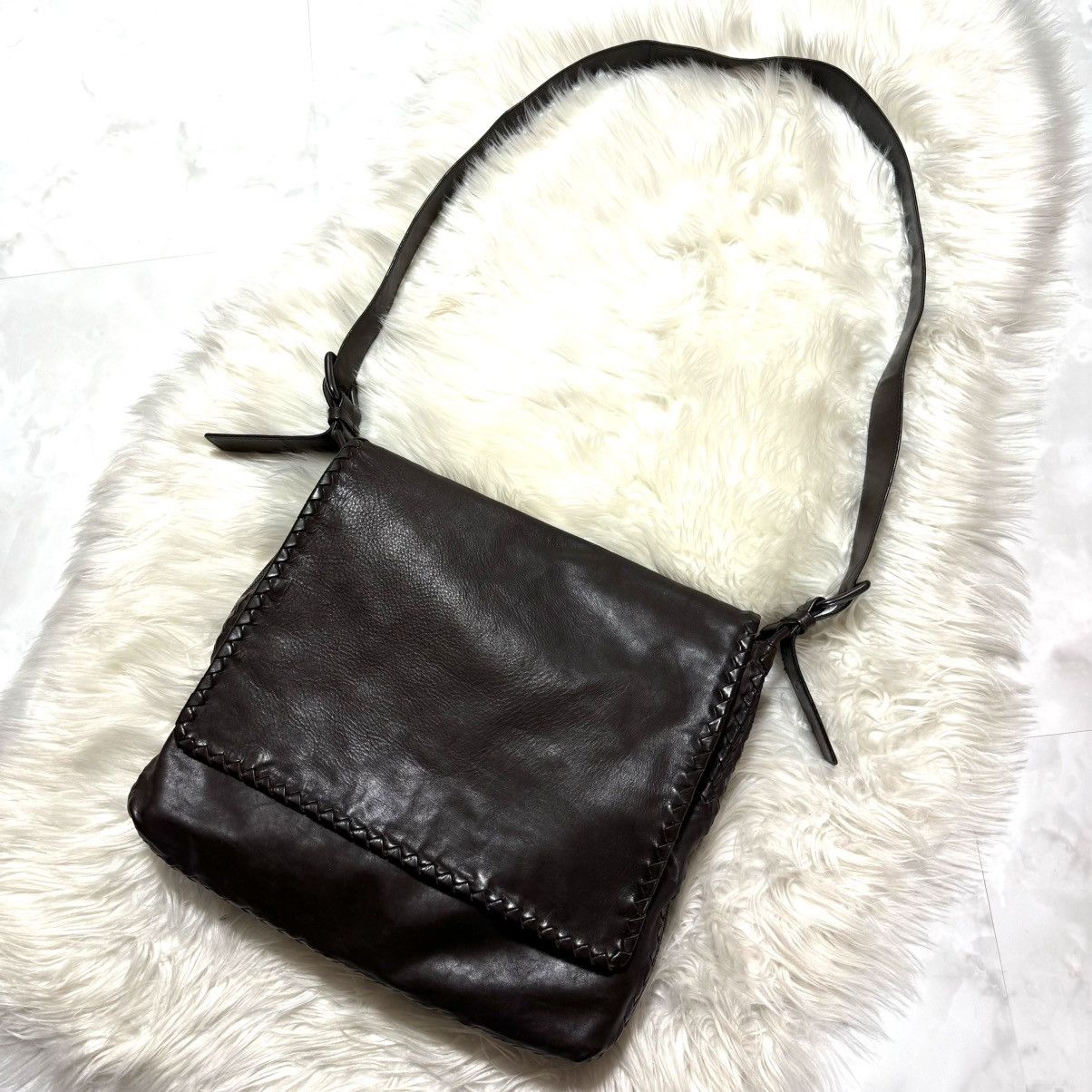 Bottega Veneta Bottega Veneta Intrecciato Piping Leather Shoulder Bag Size ONE SIZE - 8 Thumbnail
