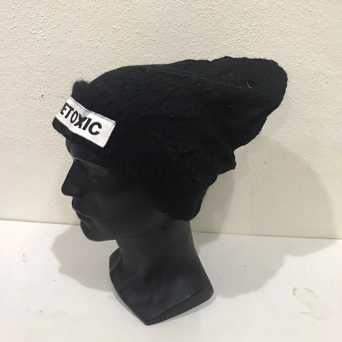 Japanese Brand × Vintage Love Toxic Beanie Hat Size ONE SIZE - 3 Thumbnail