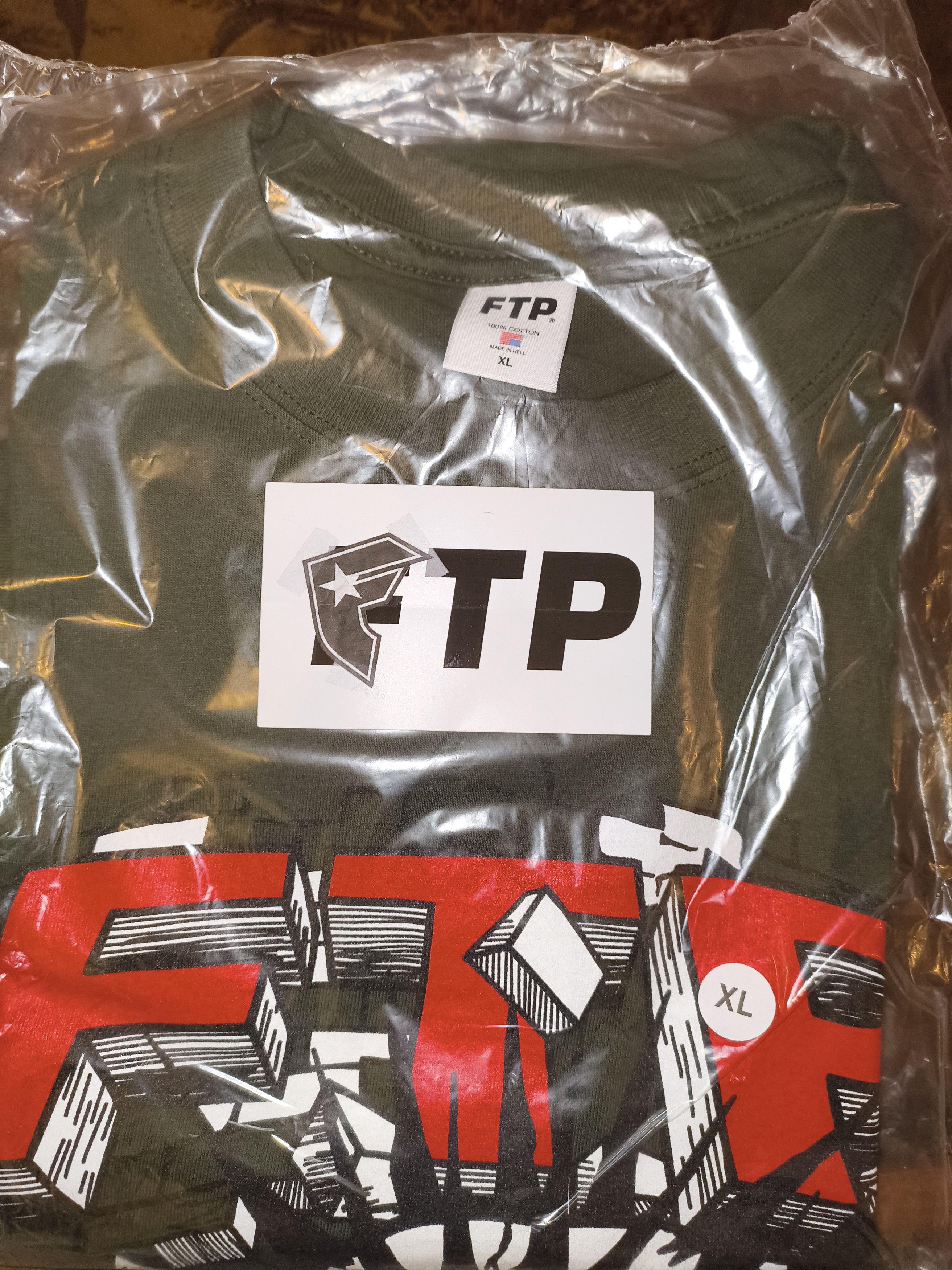 Fuck The Population FTP x FAMOUS Skull Tee hunter green + sticker Size US XL / EU 56 / 4 - 2 Thumbnail