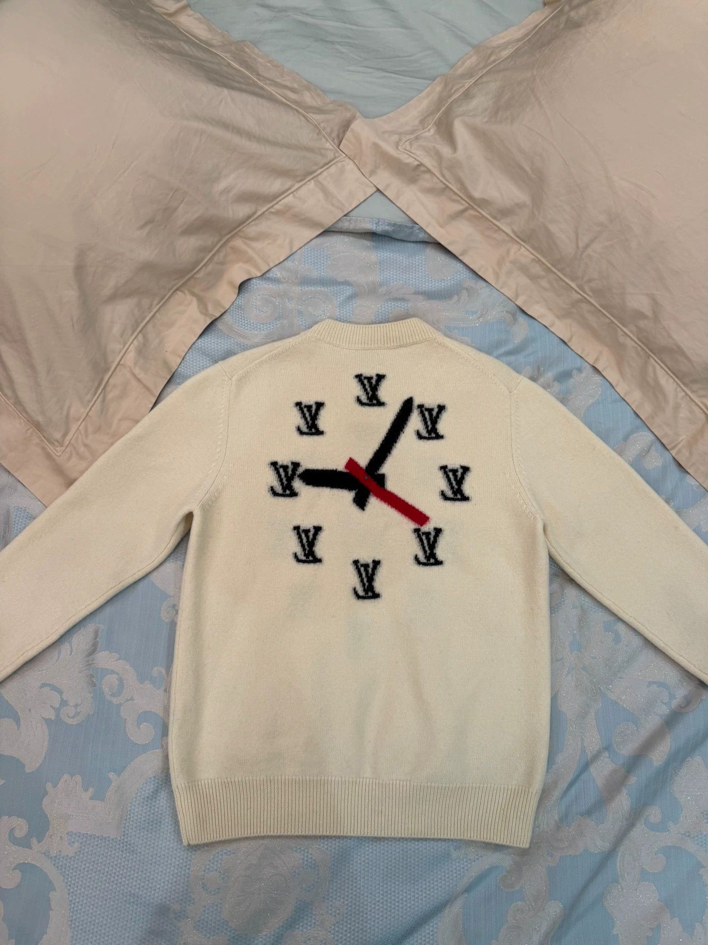 Louis Vuitton LV Clock Big Logo Pure Wool Sweater S (Oversized) Size US S / EU 44-46 / 1 - 2 Thumbnail