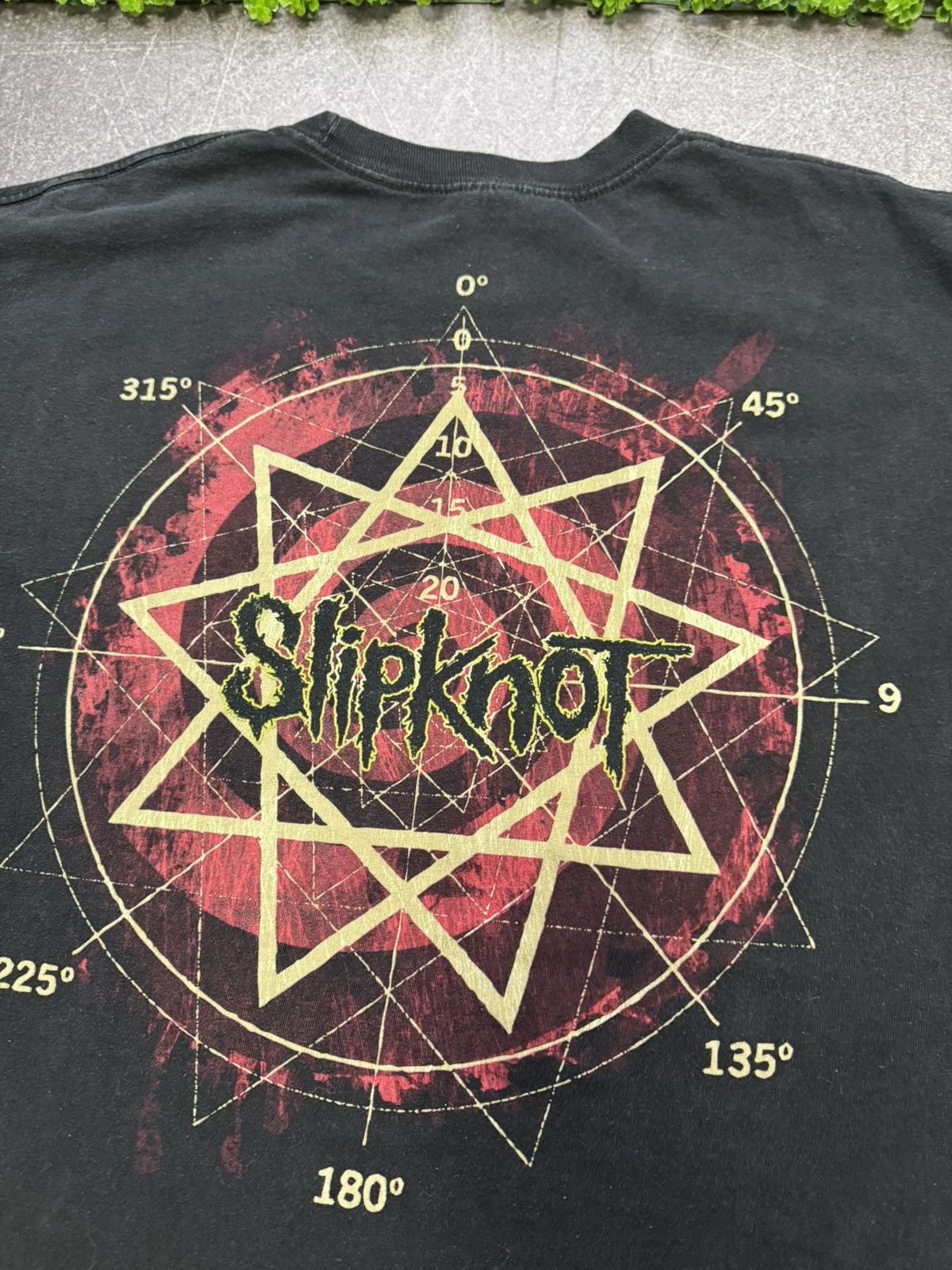 Band Tees Vintage y2k Slipknot 2010 T-Shirt rock band tee siz L y2k Size US L / EU 52-54 / 3 - 16 Thumbnail