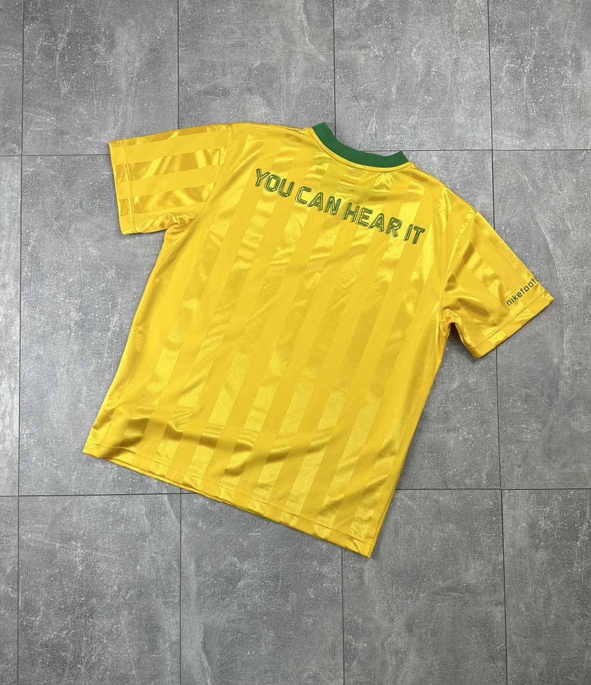 Nike Nike Yellow Ole Brazil Style Striped T-Shirt Jersey Size US L / EU 52-54 / 3 - 10 Thumbnail